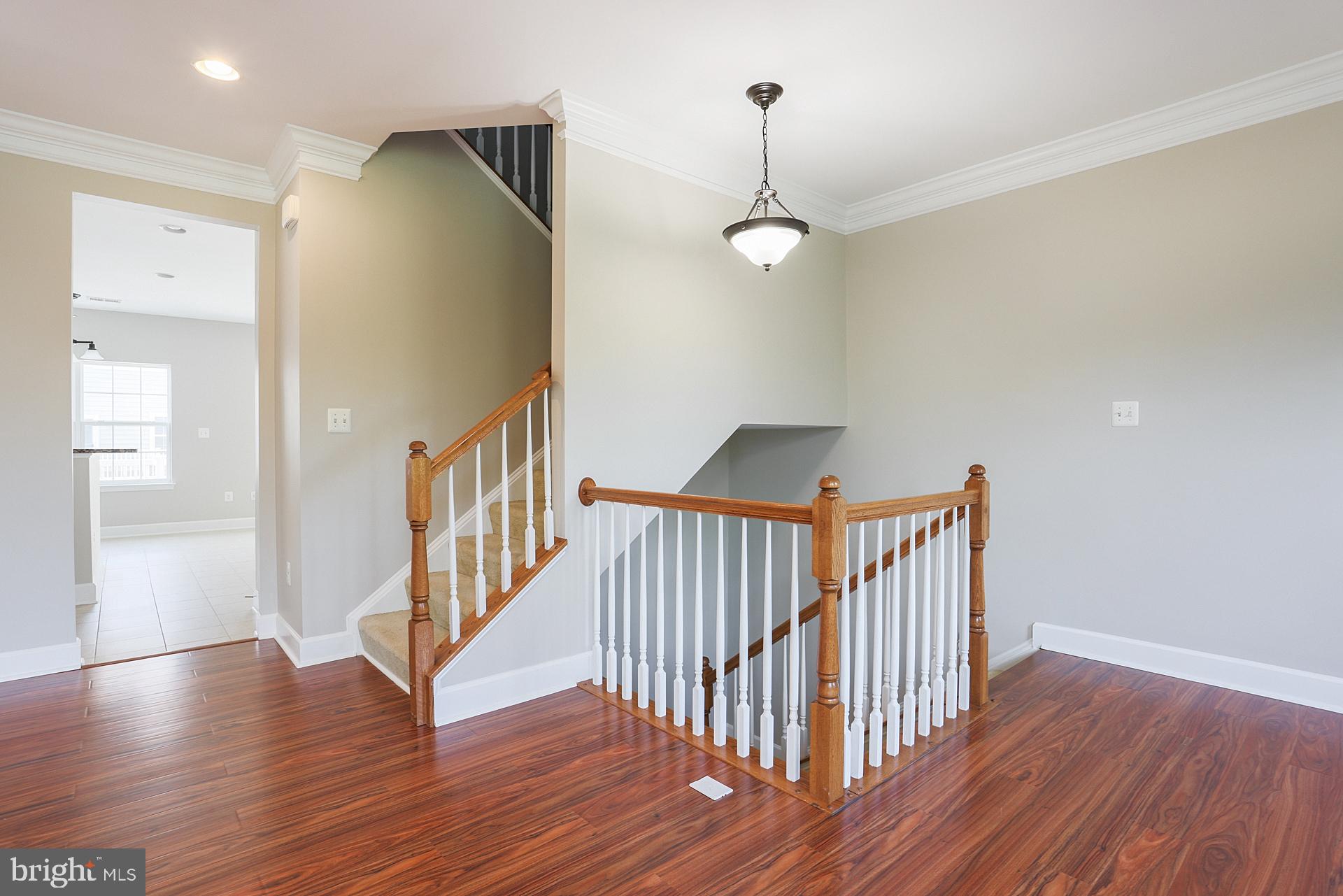 BUCKINGHAM STATION - Residential Lease