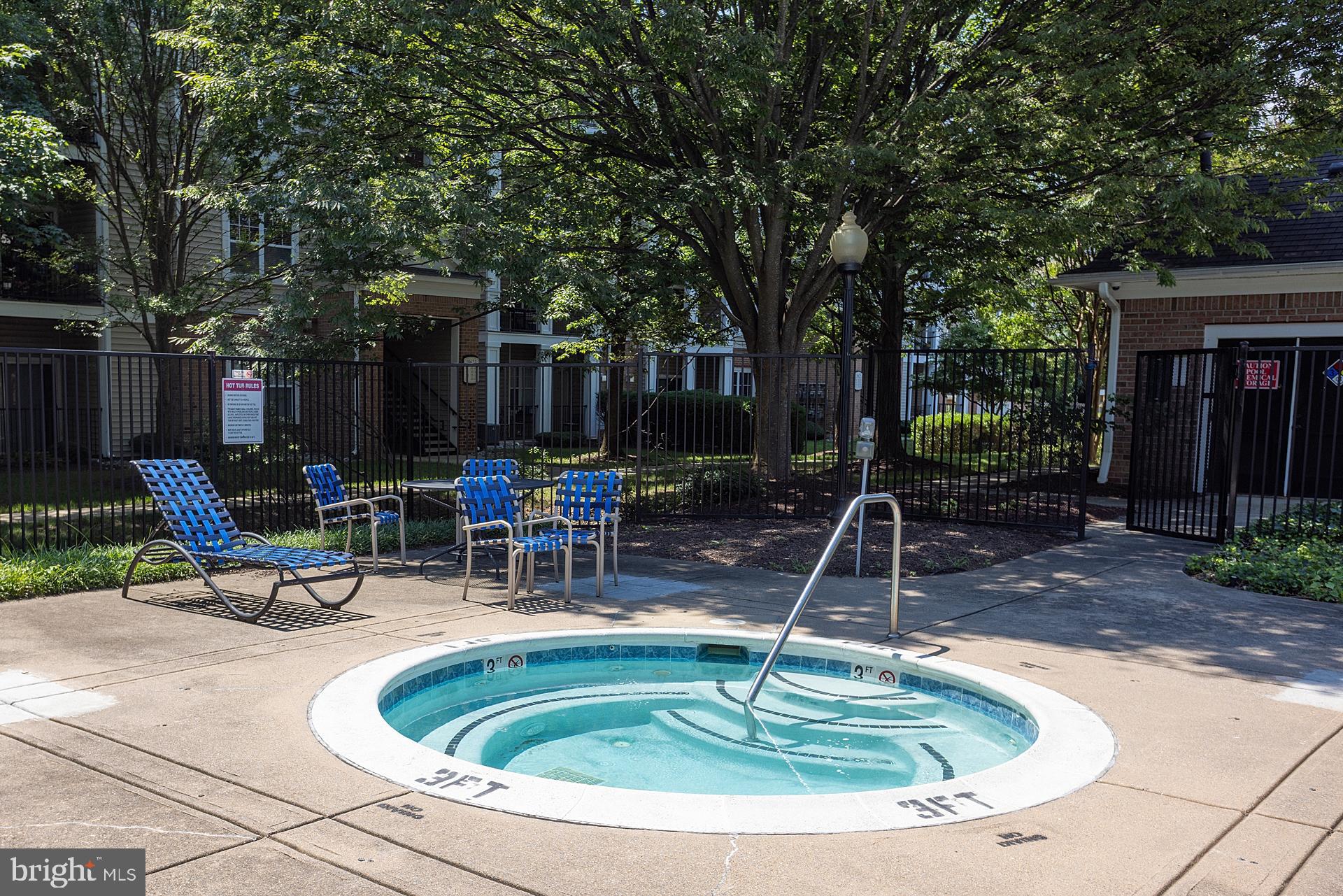 BUCKINGHAM STATION - Residential Lease