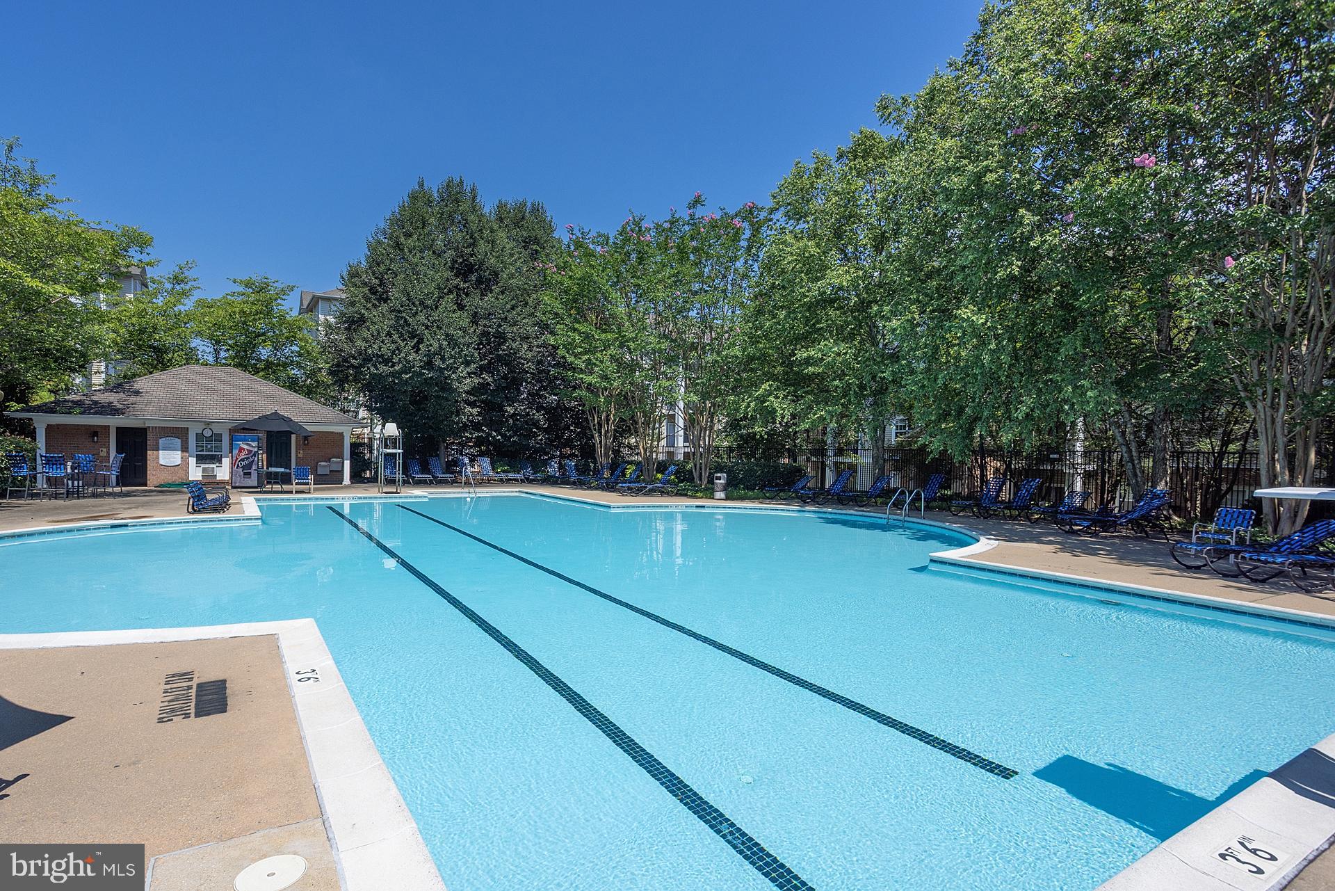 BUCKINGHAM STATION - Residential Lease