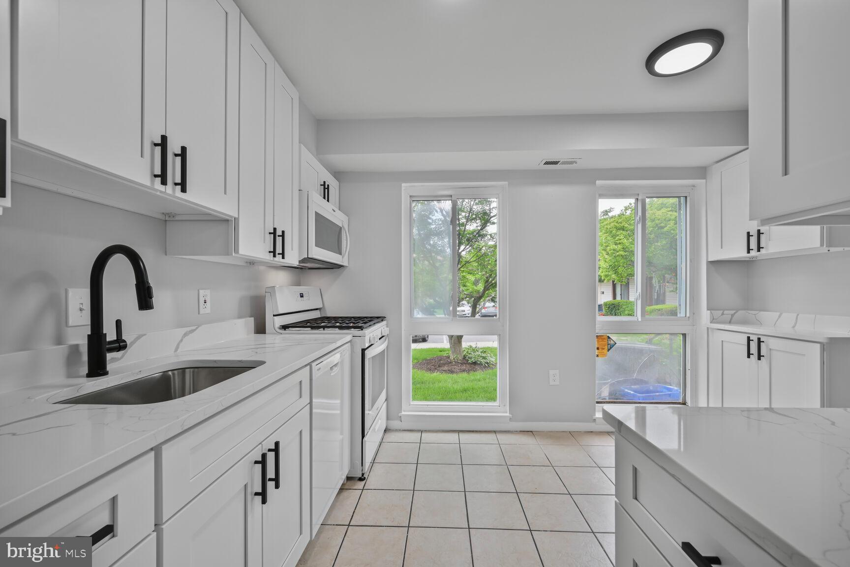 KIMBERLY PLACE - Residential