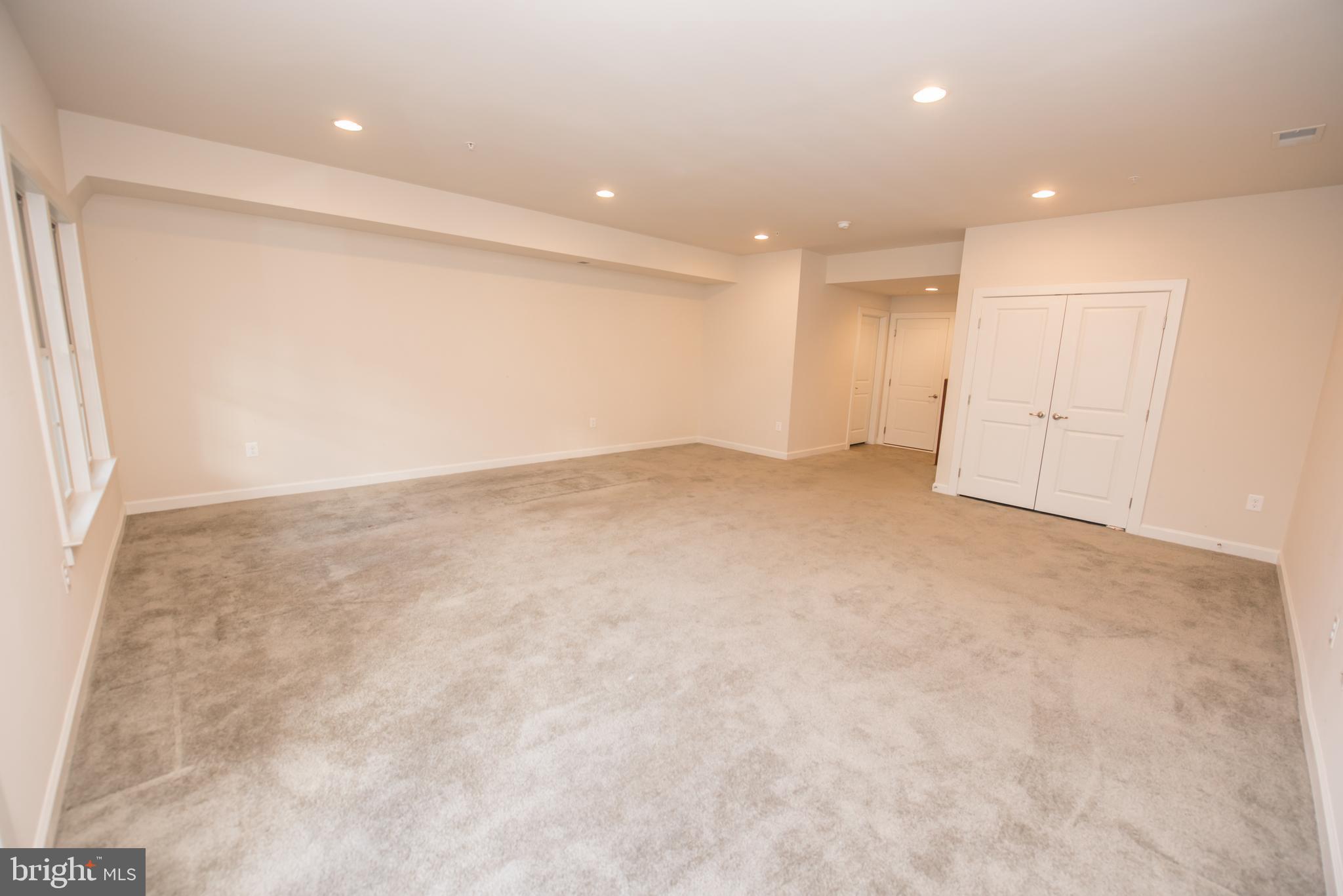 PARKSIDE - Residential