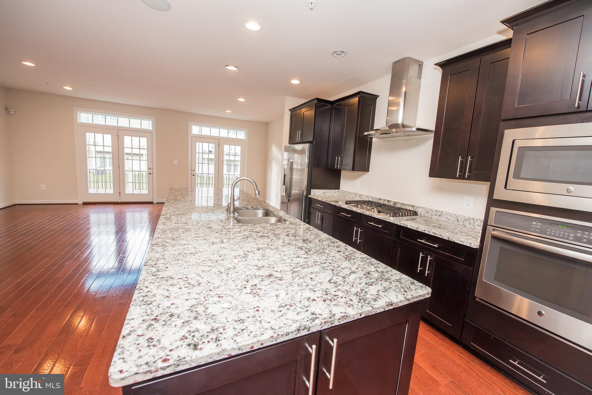 PARKSIDE - Residential