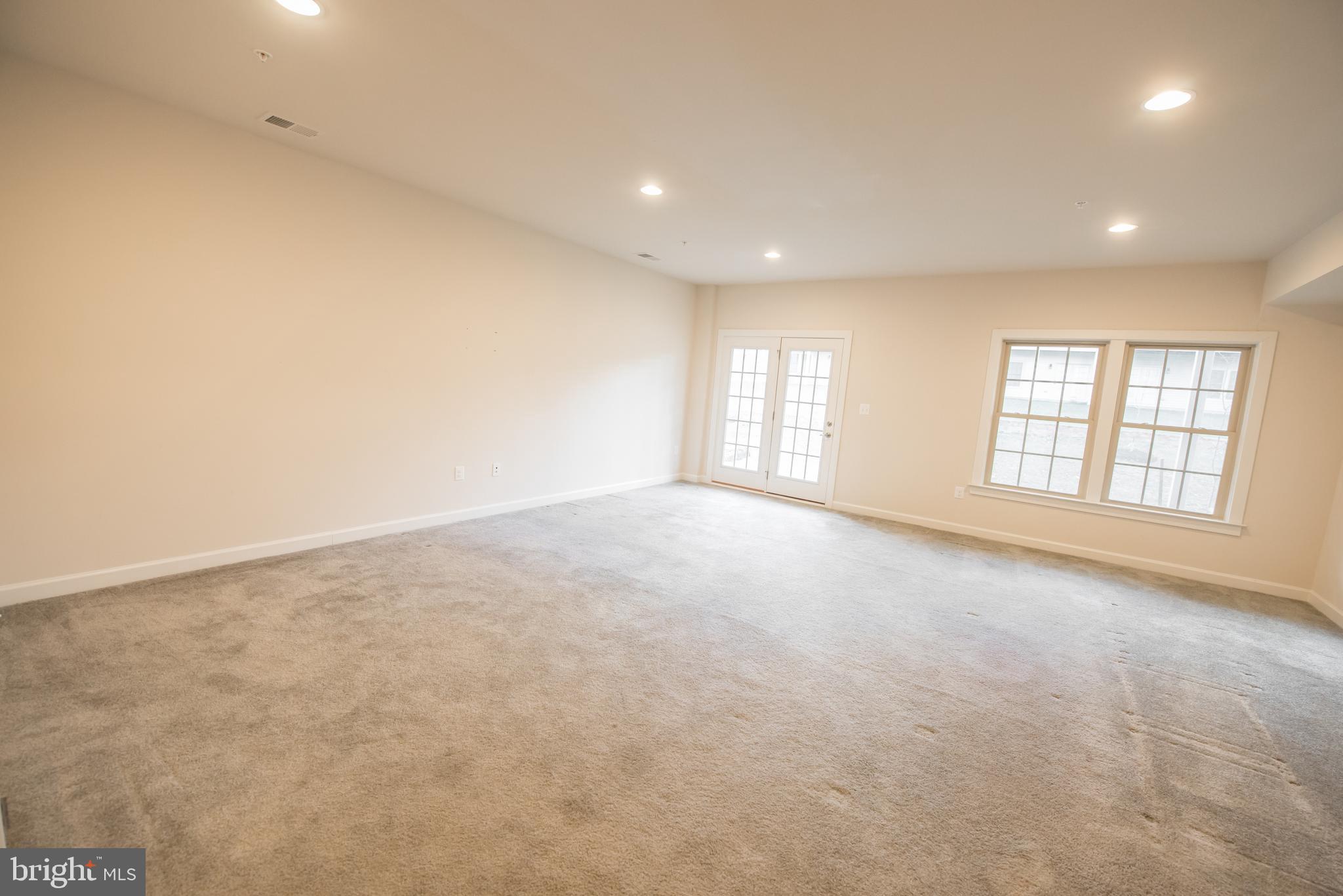 PARKSIDE - Residential