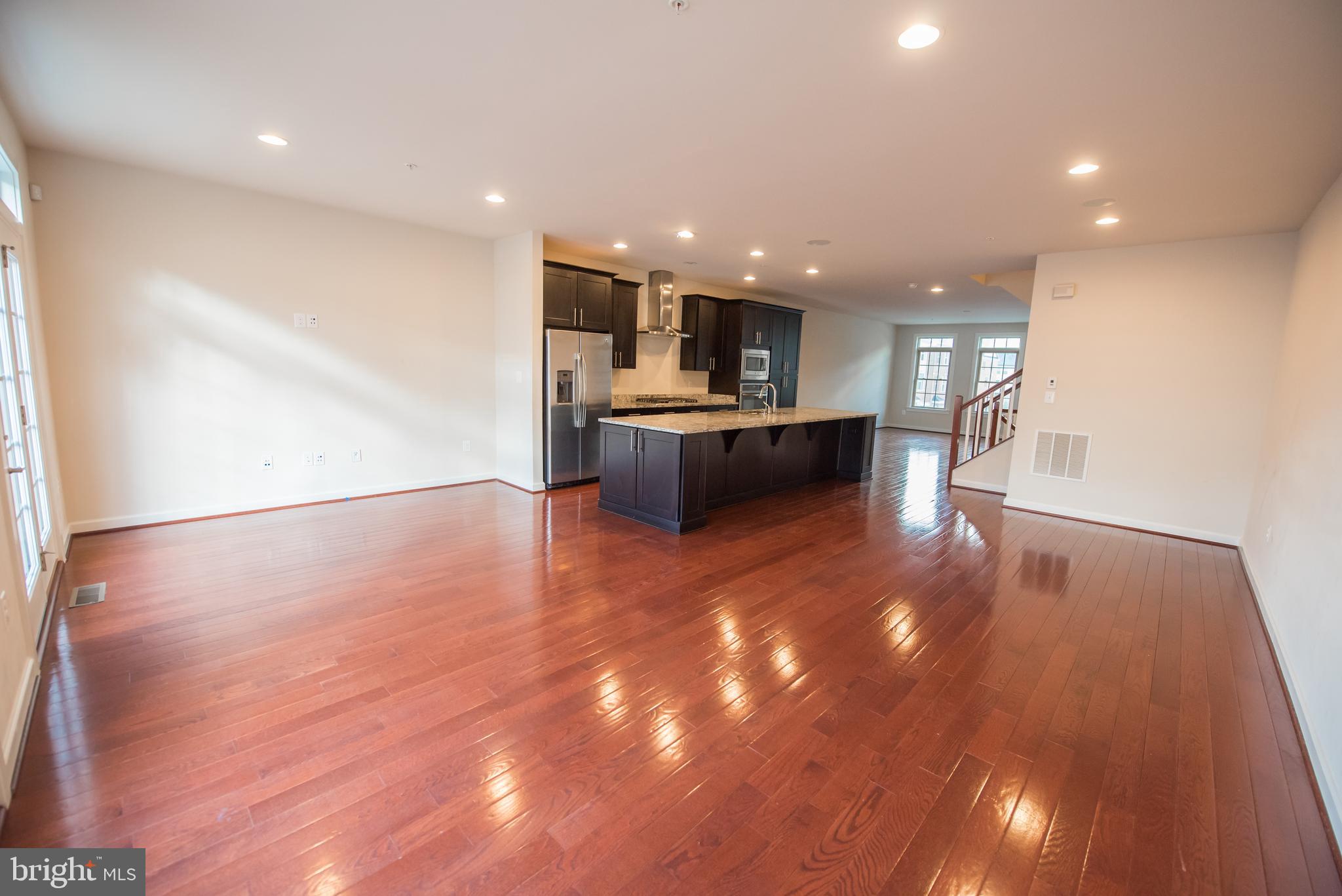 PARKSIDE - Residential