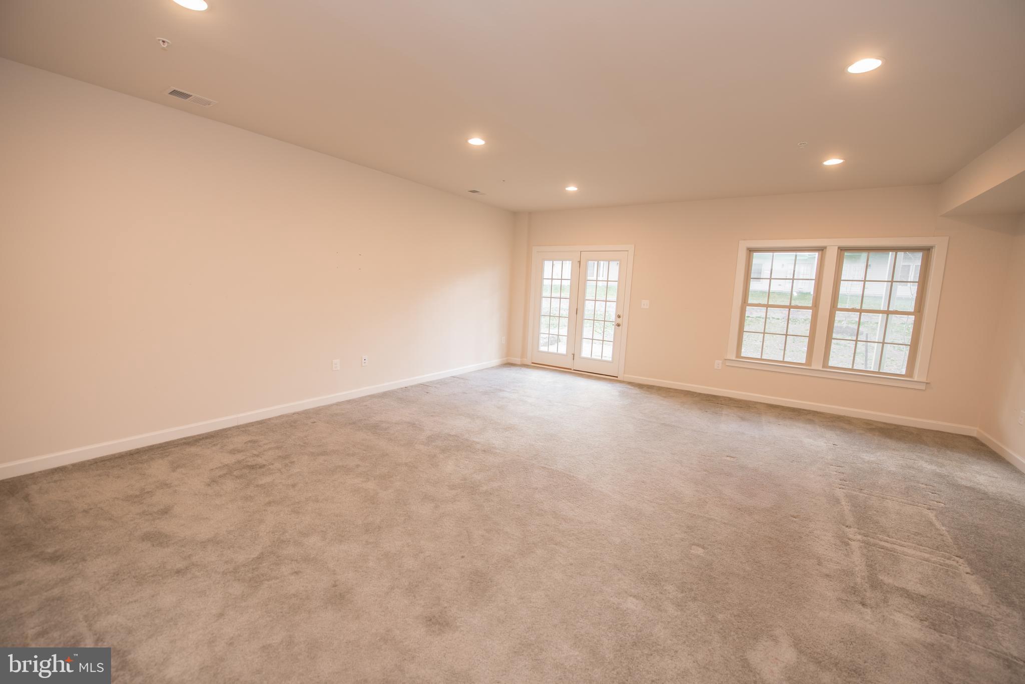 PARKSIDE - Residential