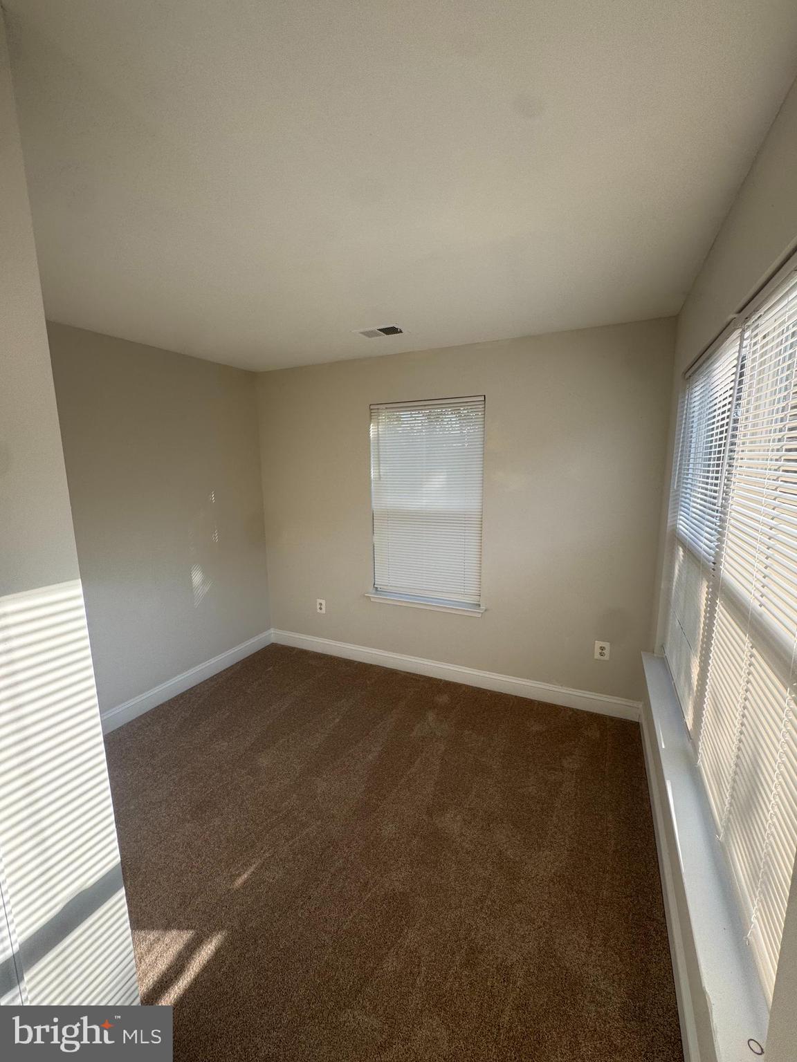 TRIANGLE HIGHLANDS CONDO - Residential Lease