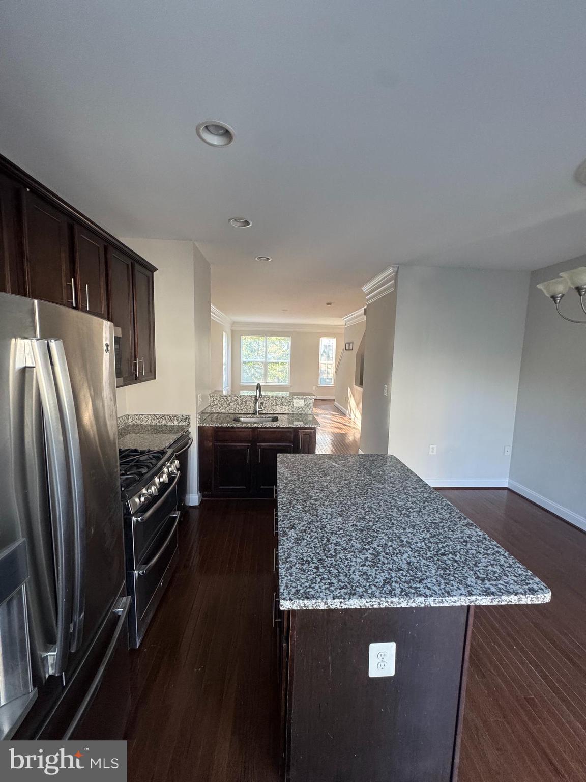 TRIANGLE HIGHLANDS CONDO - Residential Lease