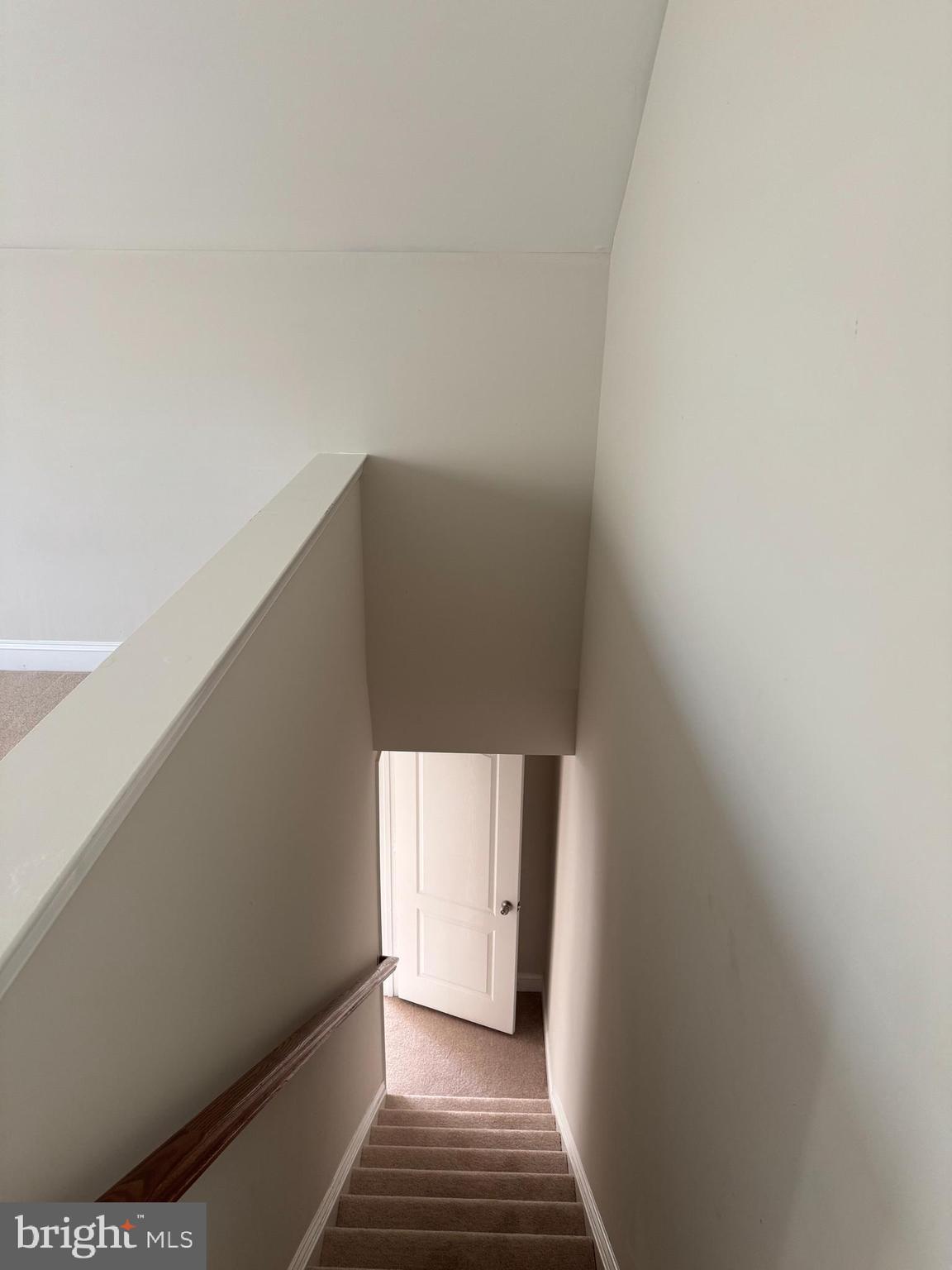 TRIANGLE HIGHLANDS CONDO - Residential Lease