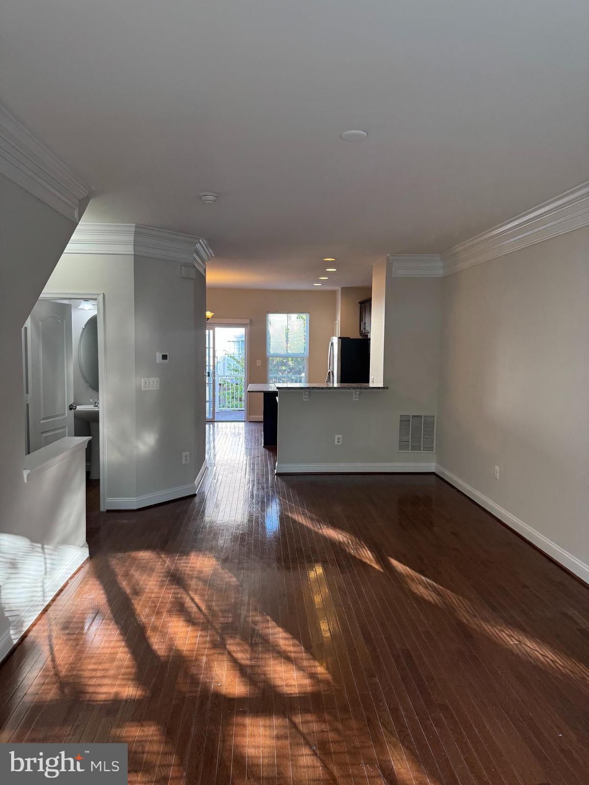 TRIANGLE HIGHLANDS CONDO - Residential Lease