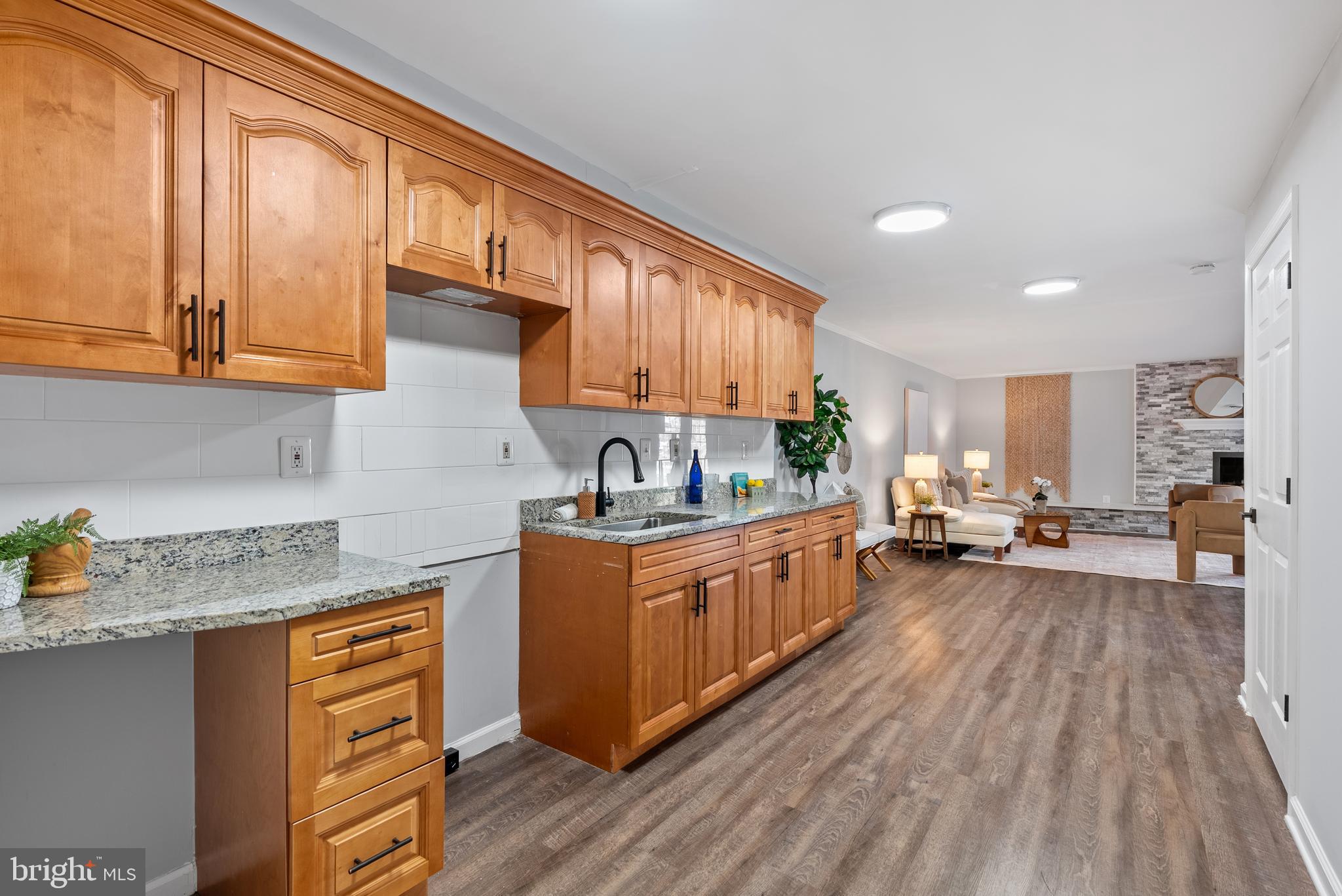 BETHANY MANOR - Residential