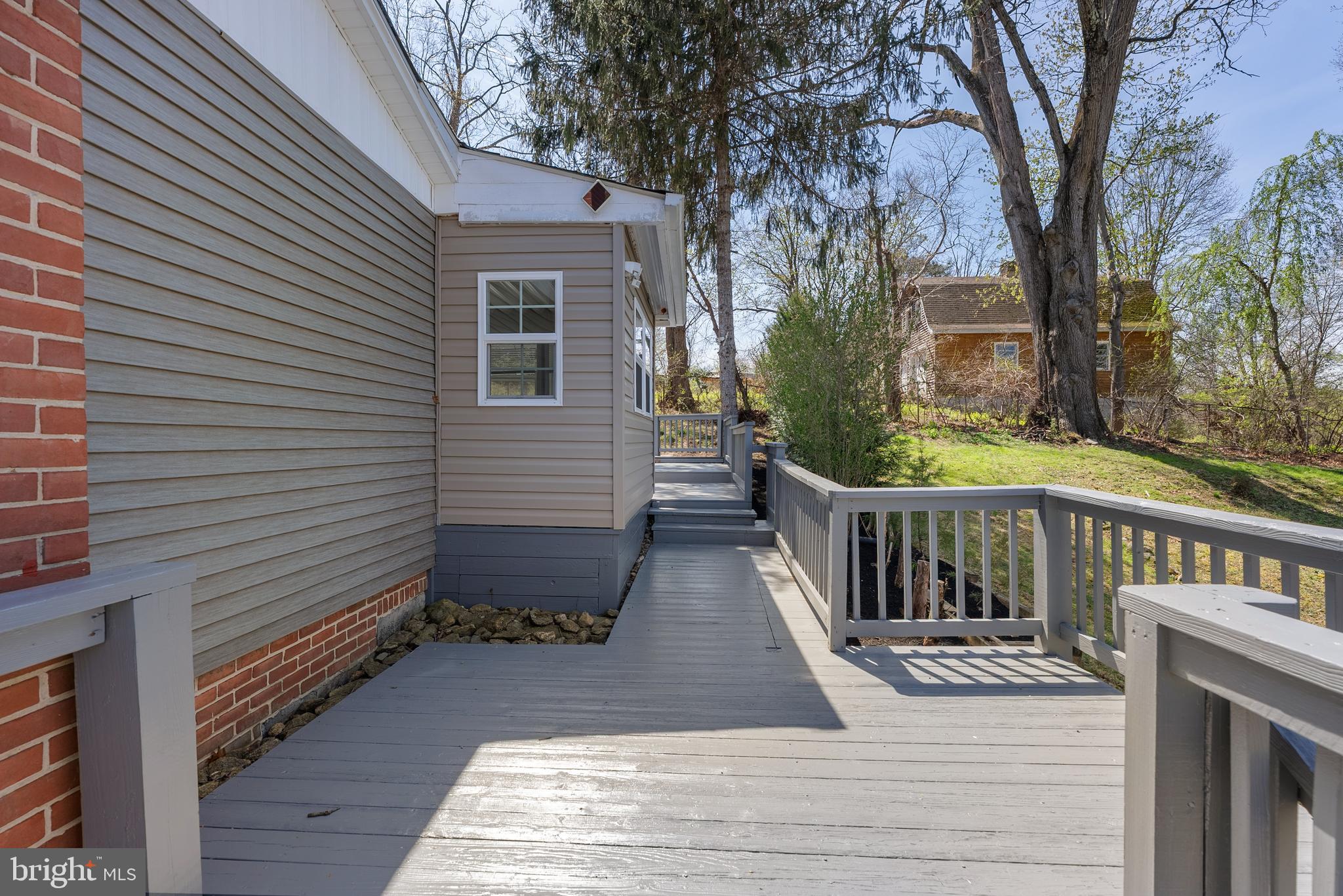 BETHANY MANOR - Residential