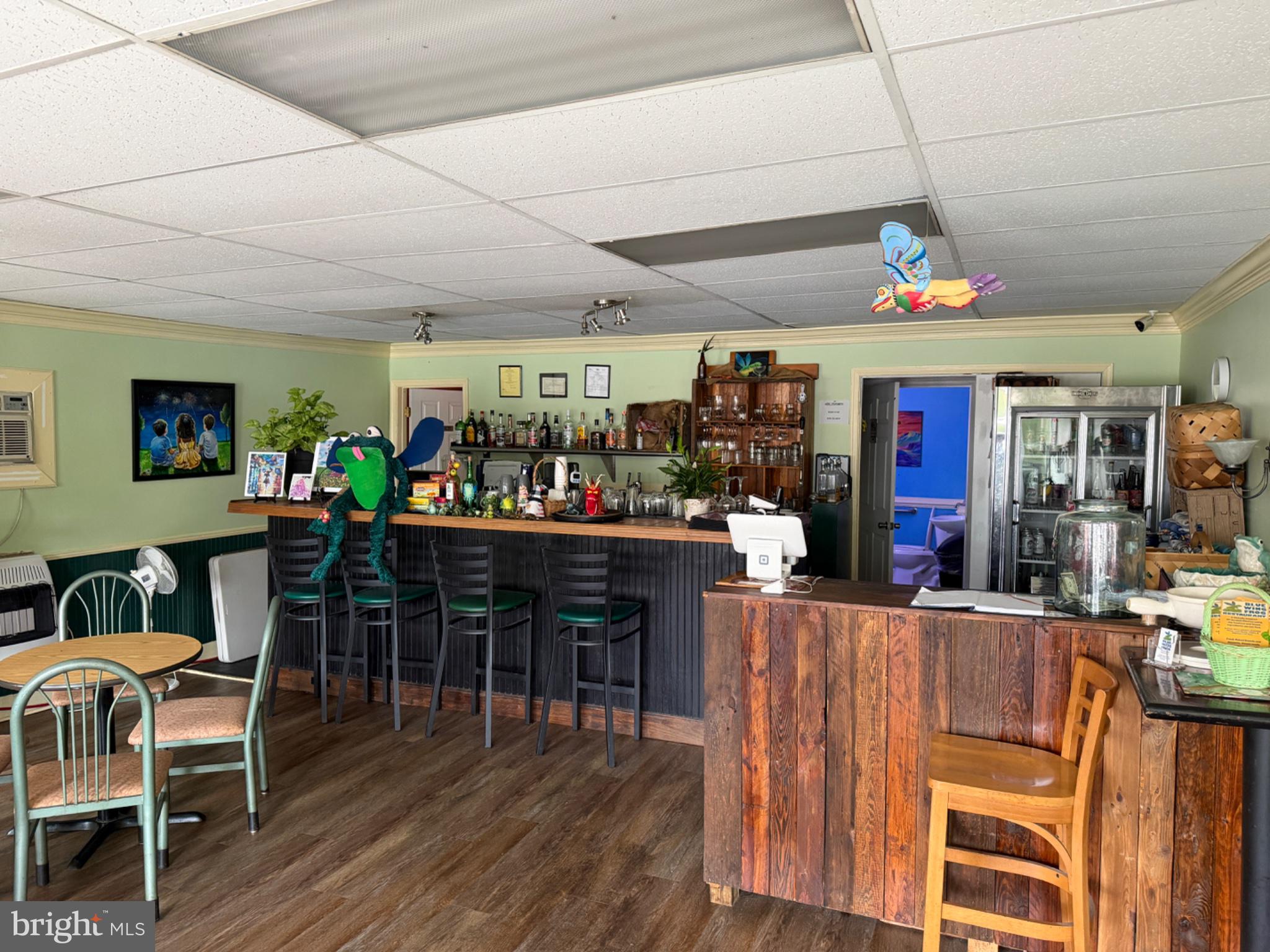 219 W KING STREET