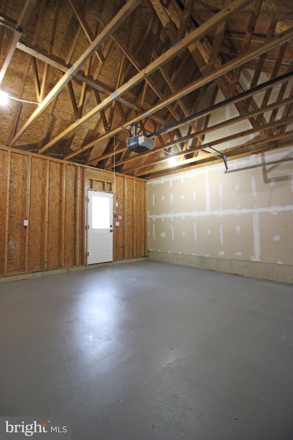 VILLAGES OF URBANA - Residential Lease