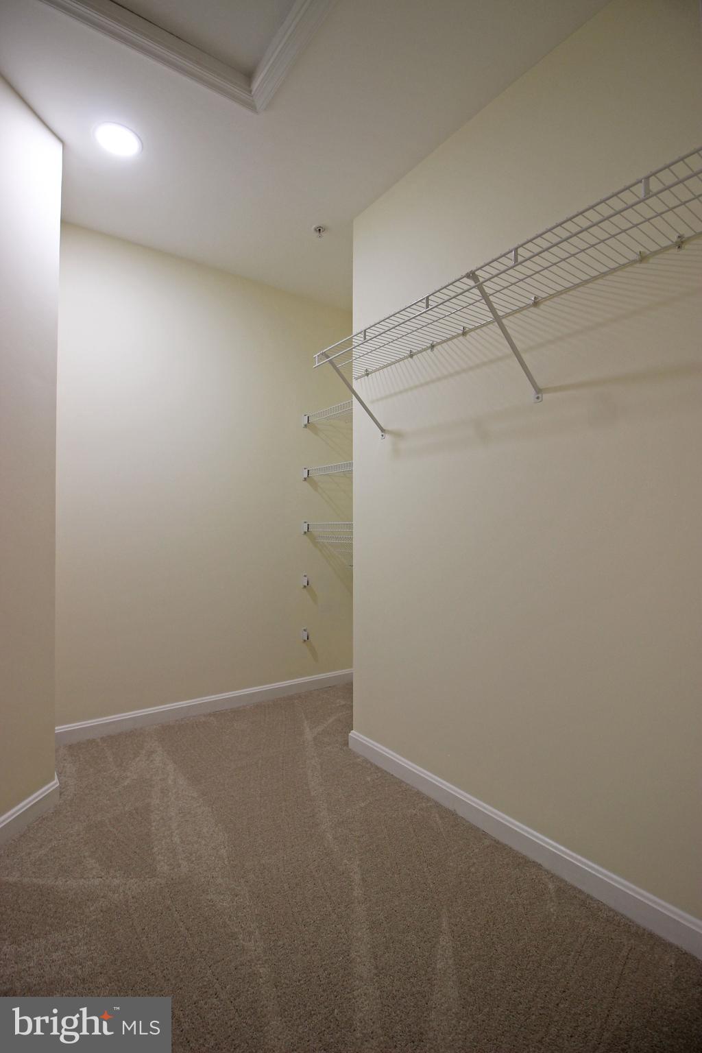 VILLAGES OF URBANA - Residential Lease