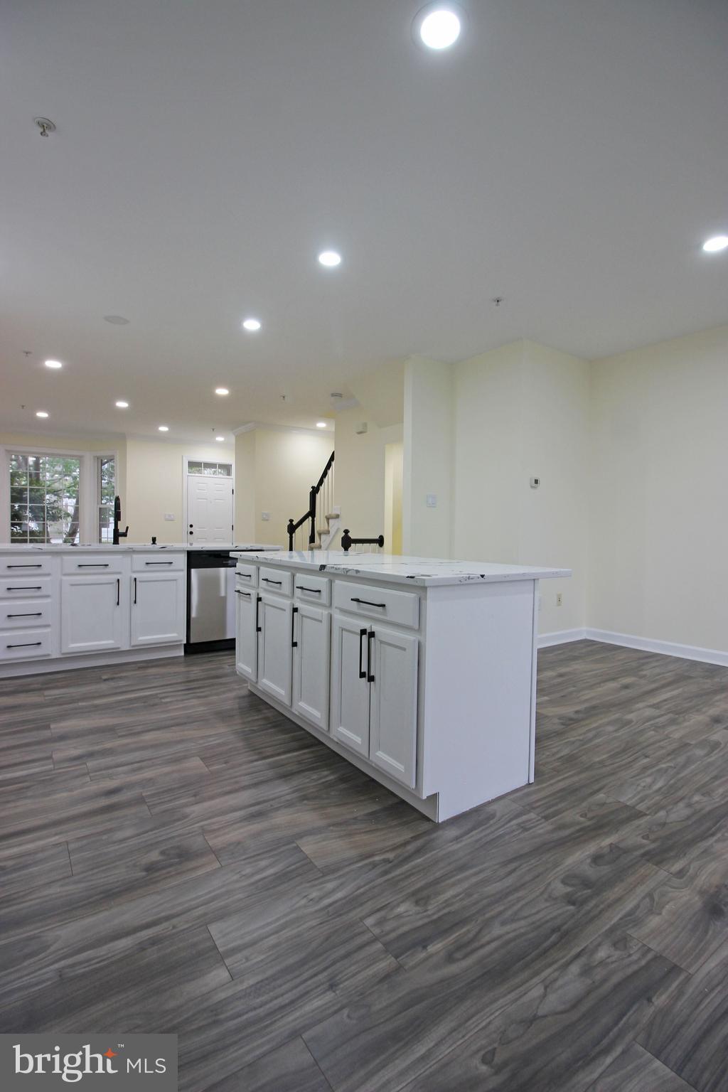 VILLAGES OF URBANA - Residential Lease