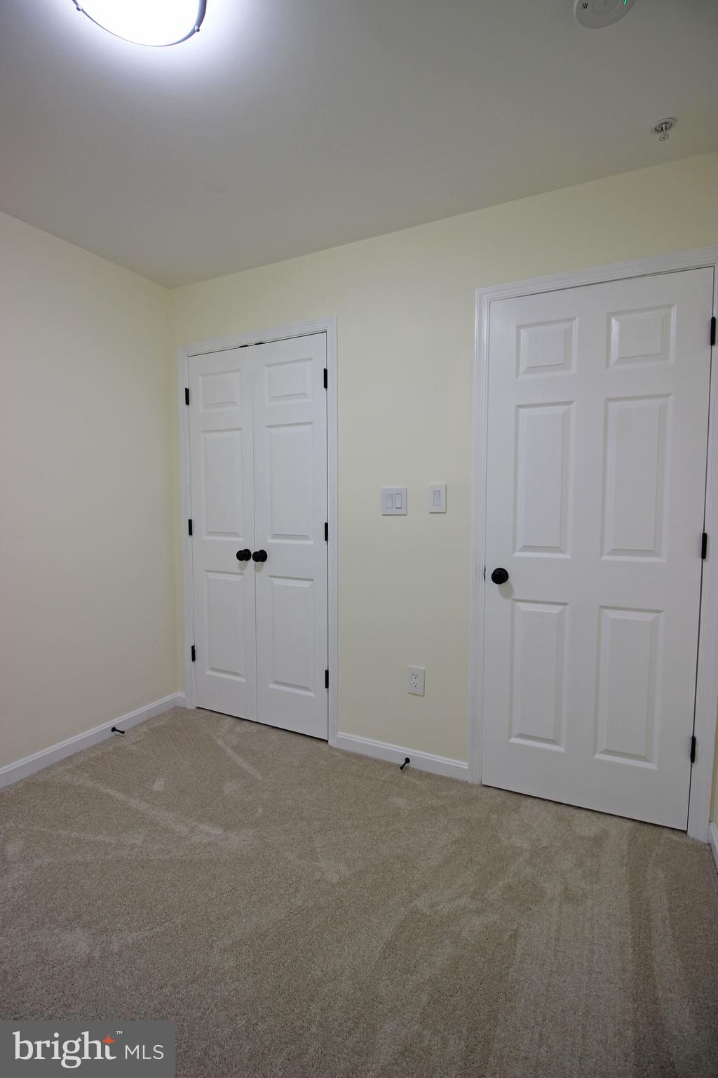 VILLAGES OF URBANA - Residential Lease