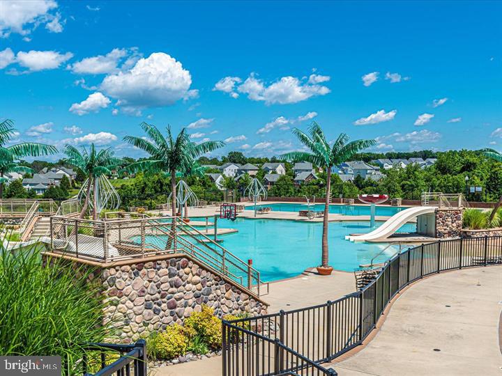 VILLAGES OF URBANA - Residential Lease