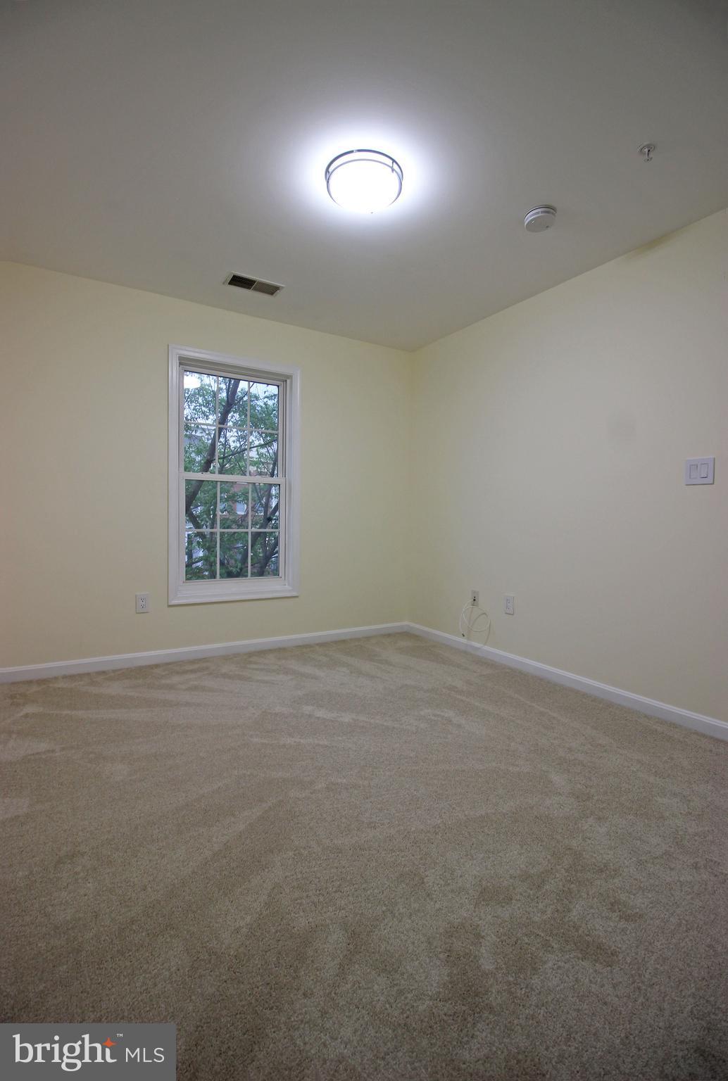 VILLAGES OF URBANA - Residential Lease