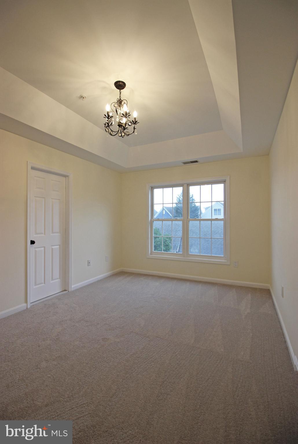 VILLAGES OF URBANA - Residential Lease