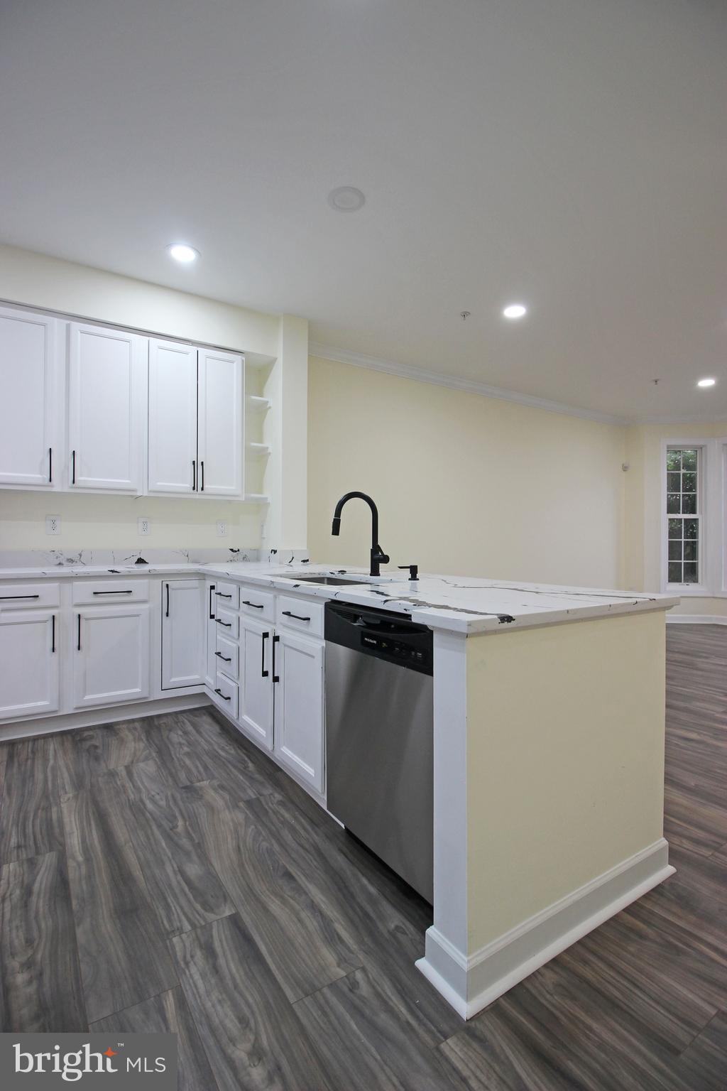 VILLAGES OF URBANA - Residential Lease