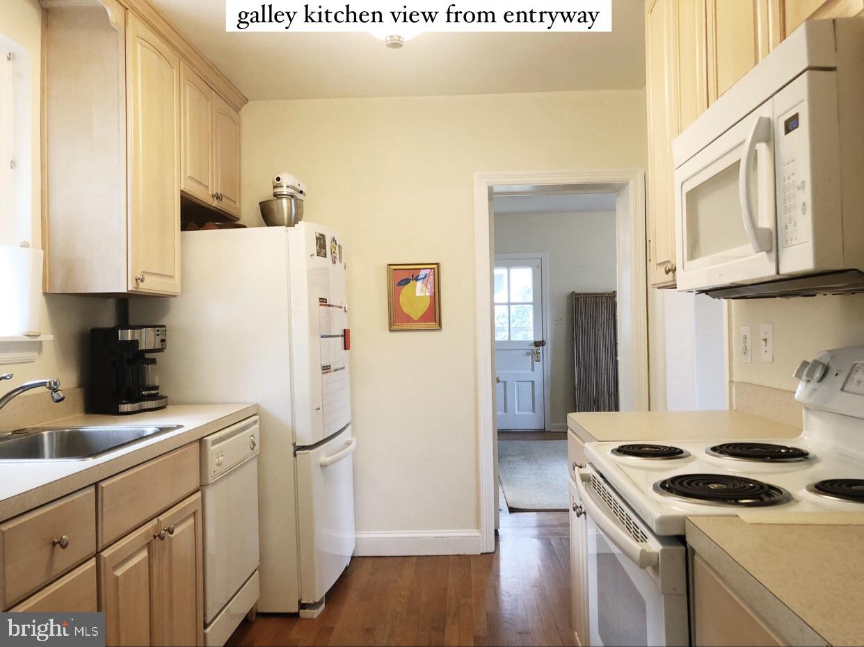 BROOKMONT - Residential Lease