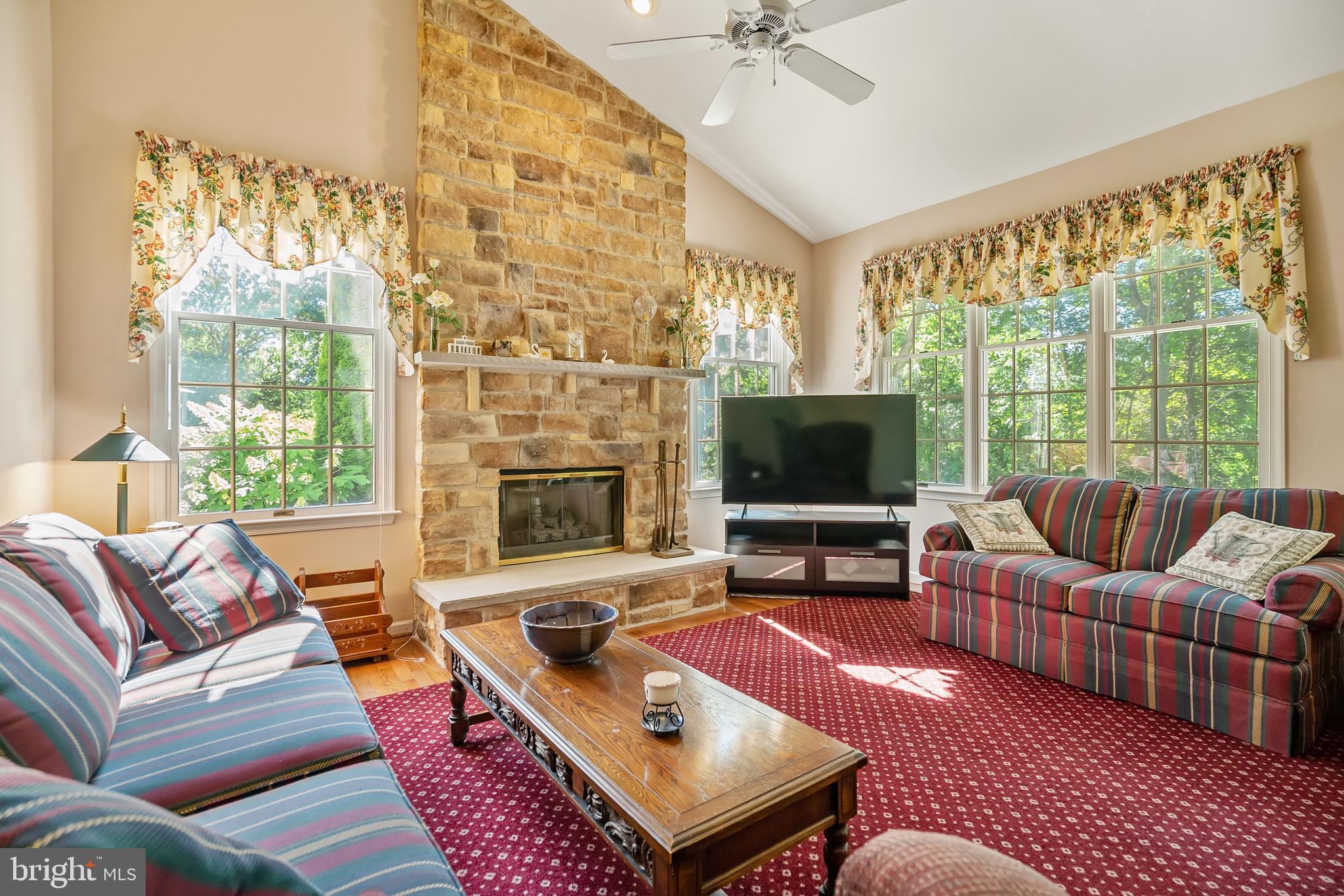 DOYLESTOWN HUNT - Residential