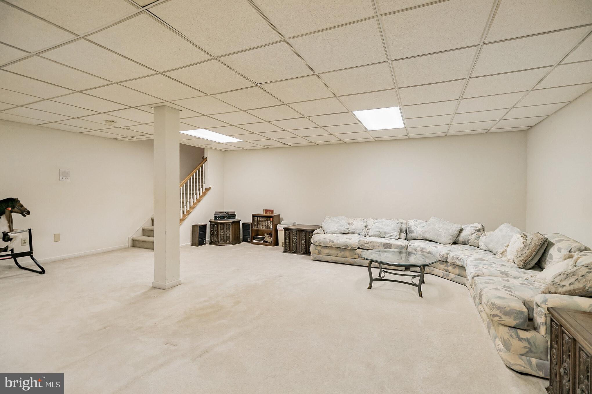 DOYLESTOWN HUNT - Residential