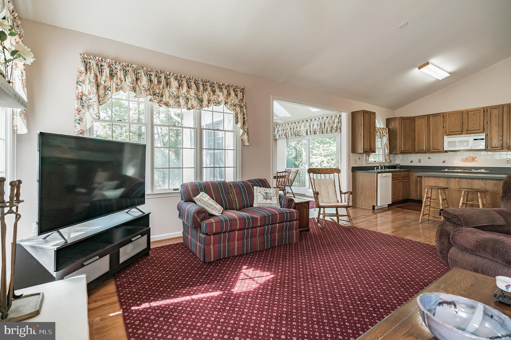 DOYLESTOWN HUNT - Residential