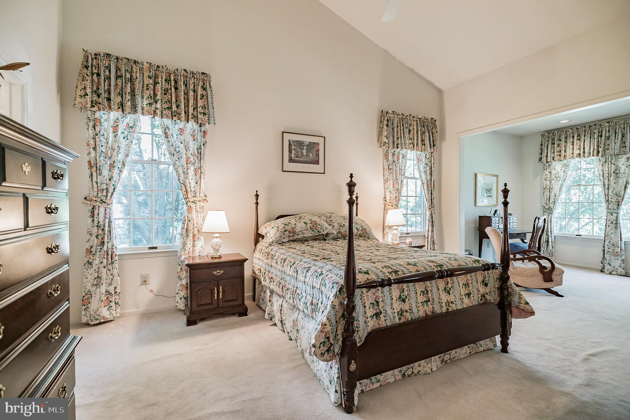 DOYLESTOWN HUNT - Residential