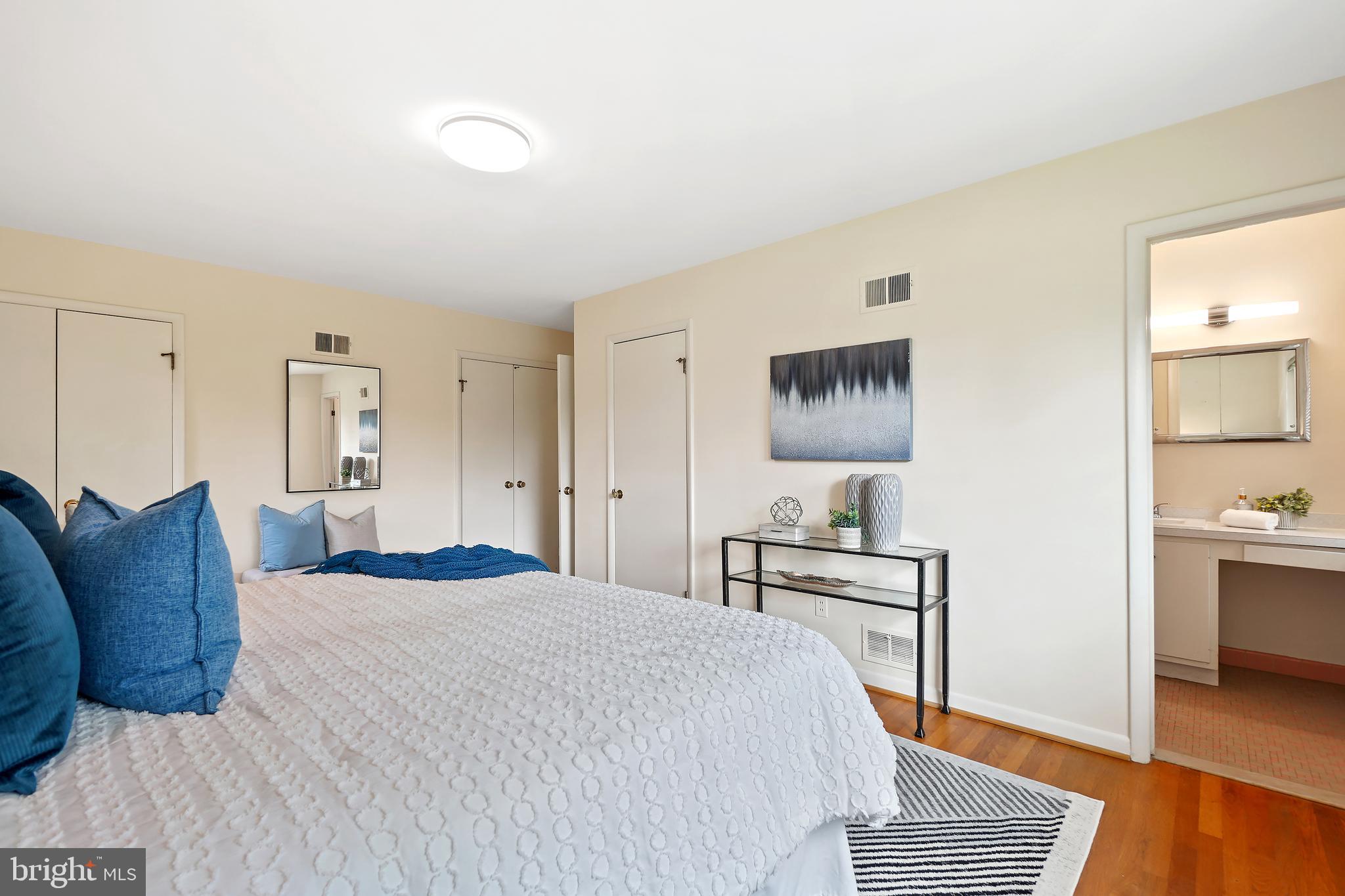 KENWOOD PARK - Residential