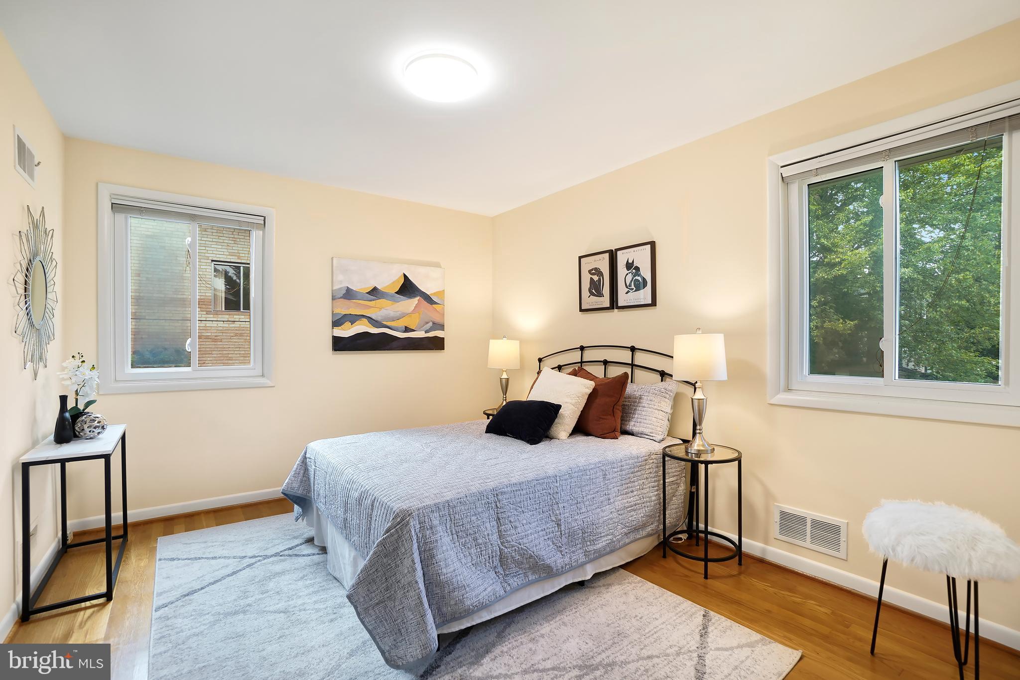 KENWOOD PARK - Residential