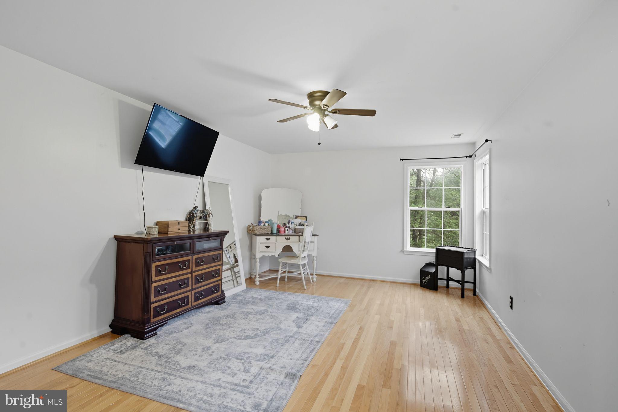 BLACK WALNUT RUN ESTATES - Residential