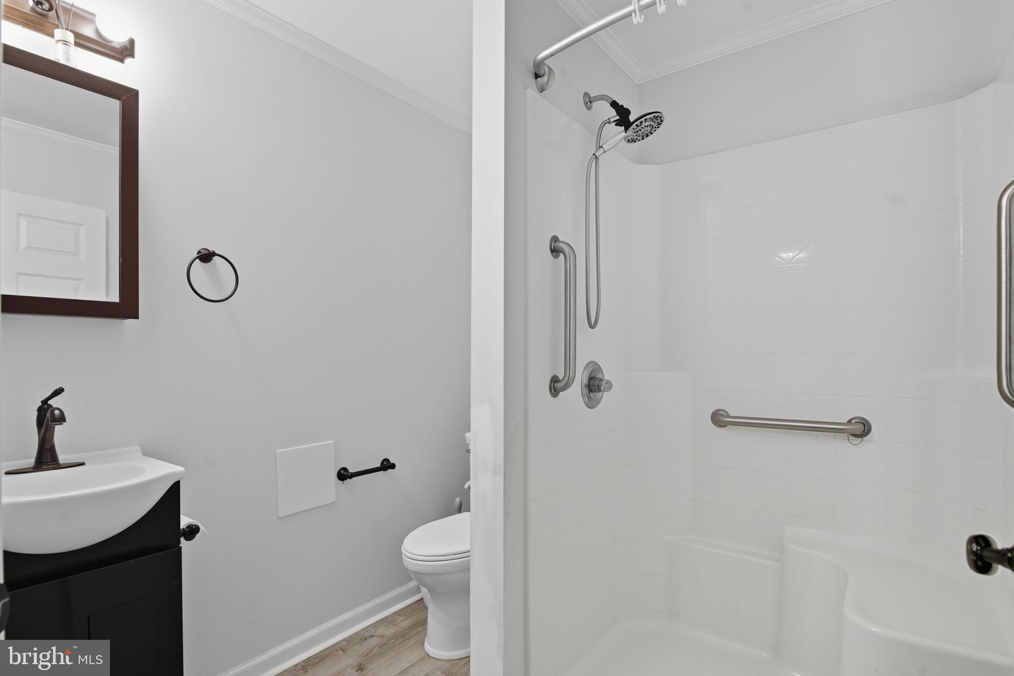 BLACK WALNUT RUN ESTATES - Residential