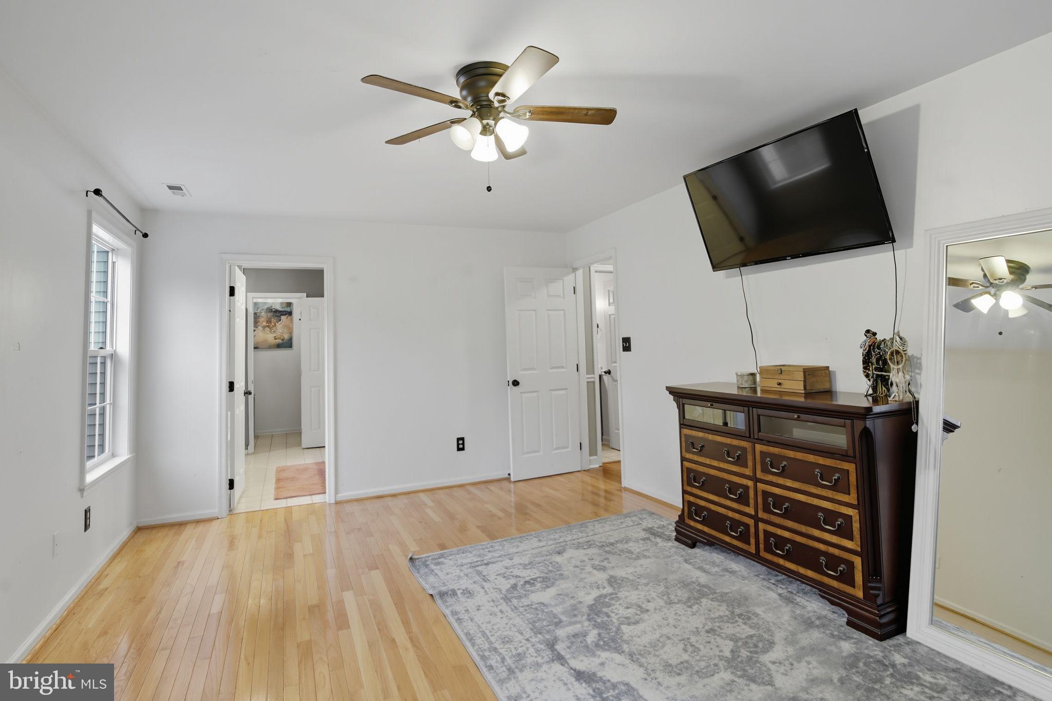 BLACK WALNUT RUN ESTATES - Residential