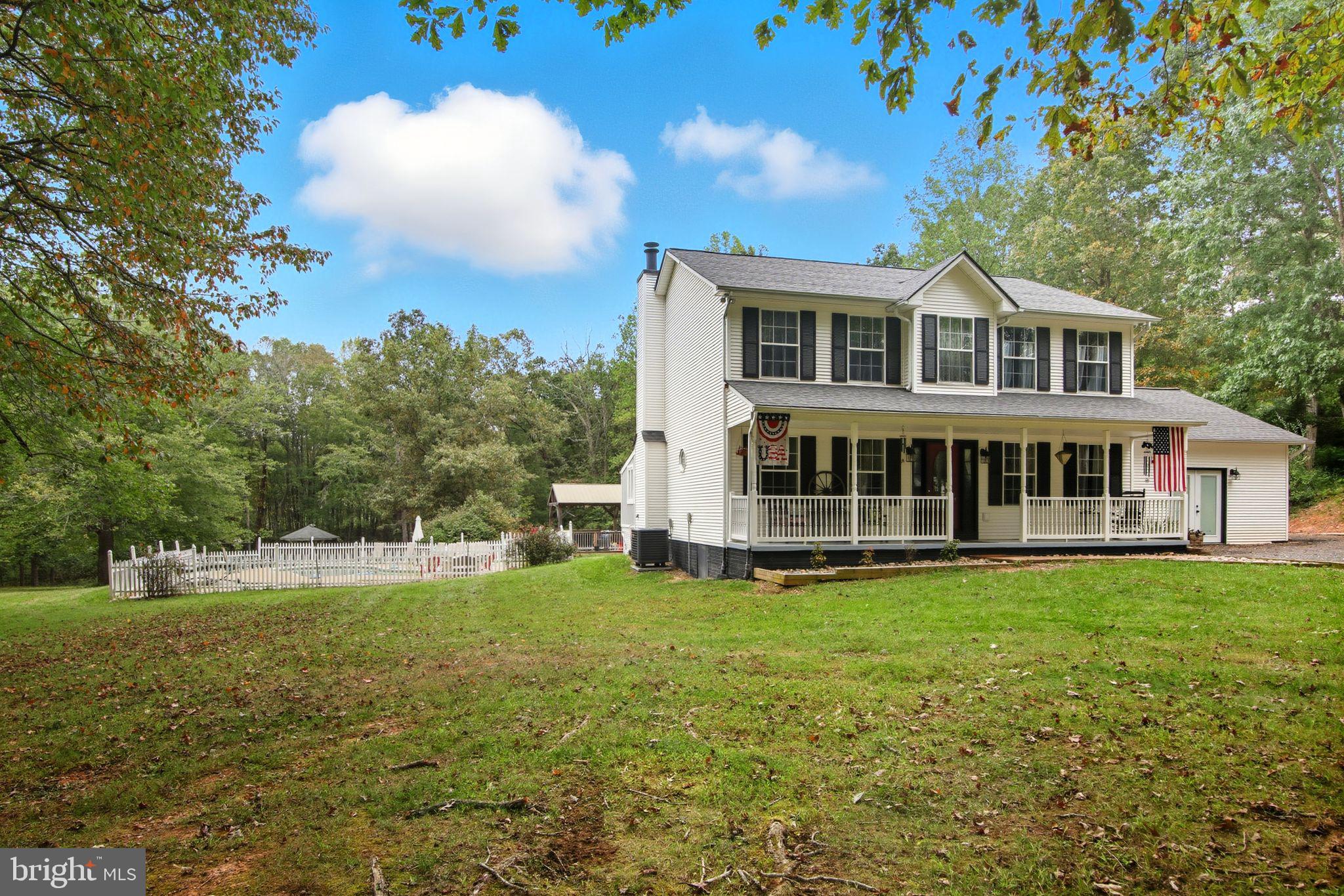 BLACK WALNUT RUN ESTATES - Residential