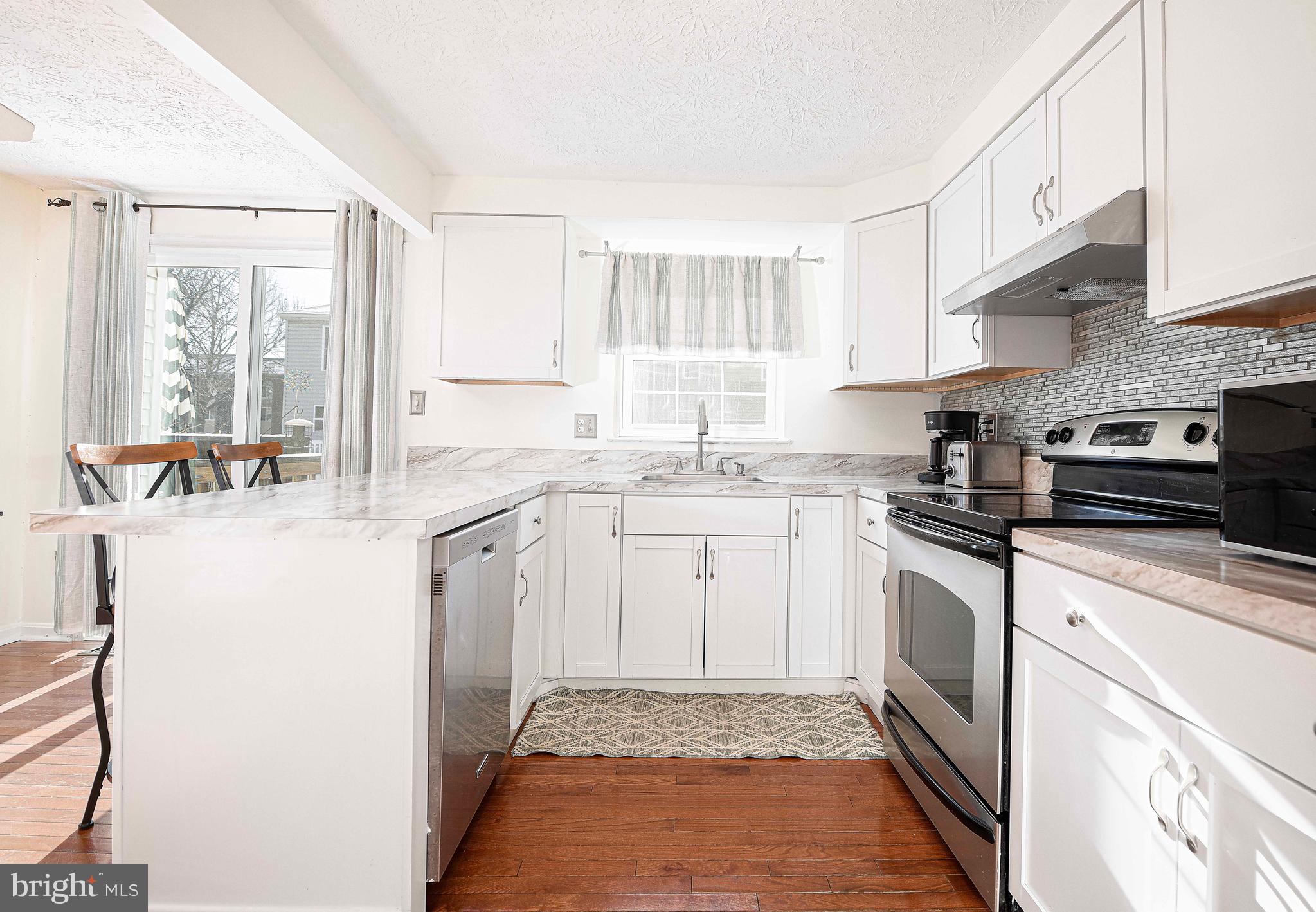 GREENBRIER HILLS - Residential