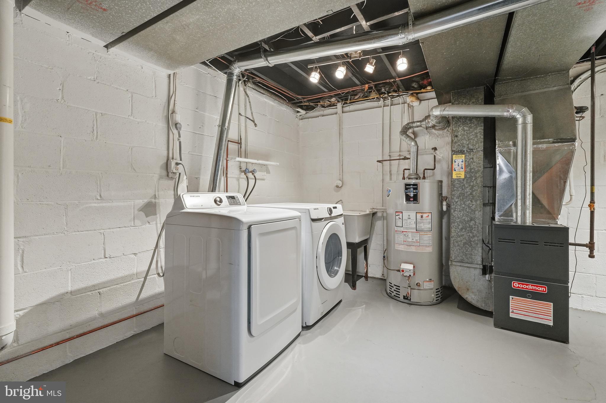 WESTMINSTER ELECTION DISTRICT - Residential