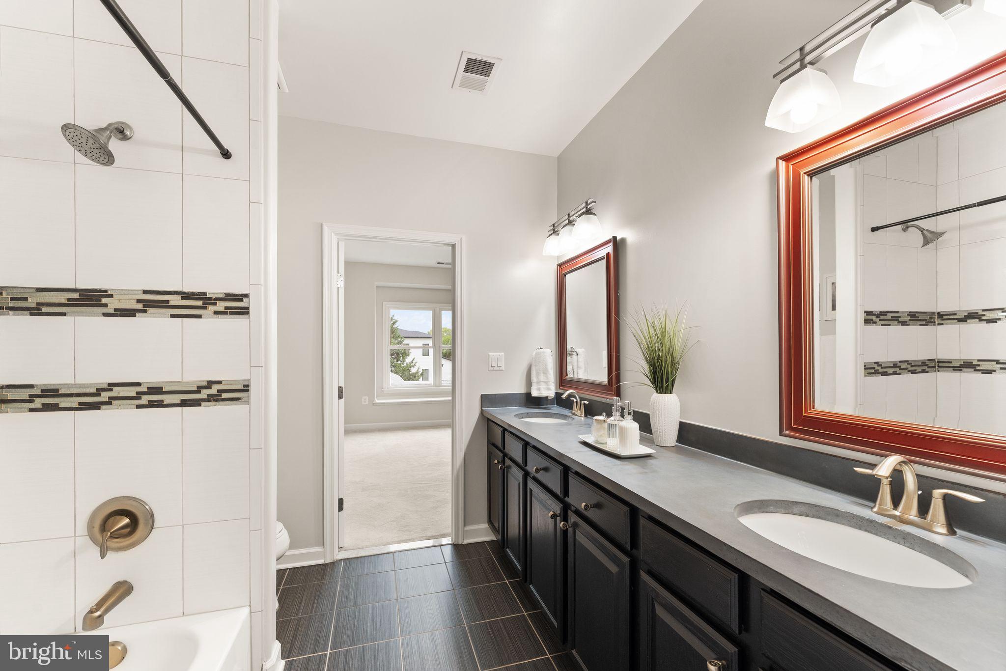 LITTLE RIVER HILLS - Residential