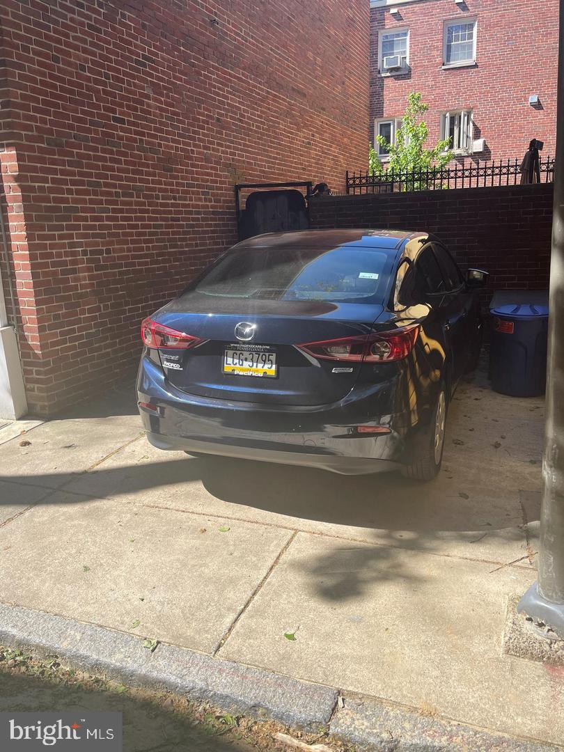 WASHINGTON SQ - Residential Lease