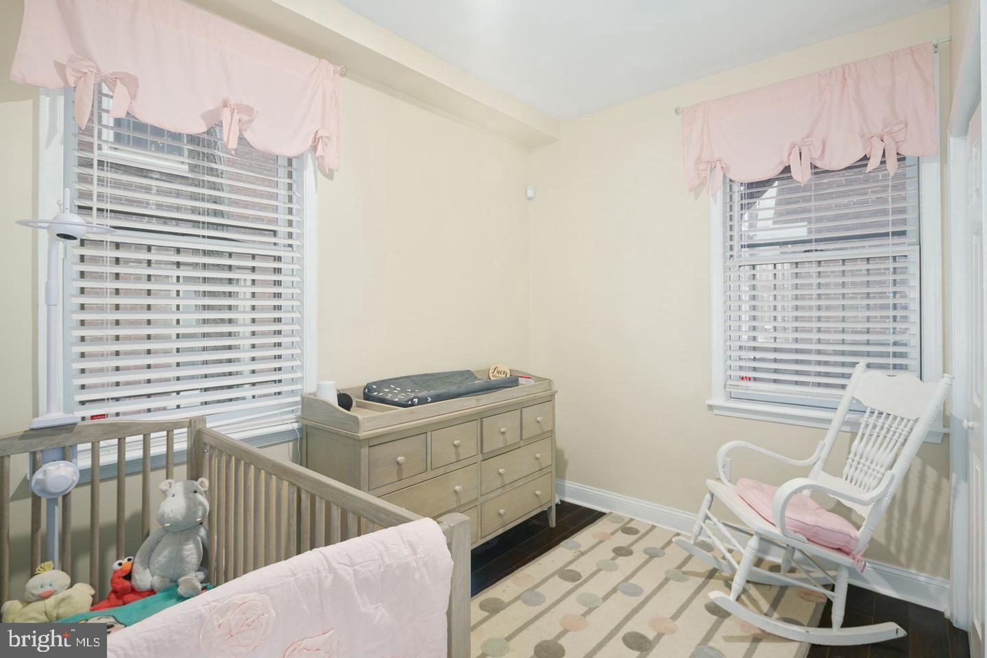 WASHINGTON SQ - Residential Lease