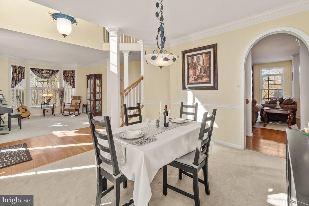 WINDSOR KNOLLS - Residential