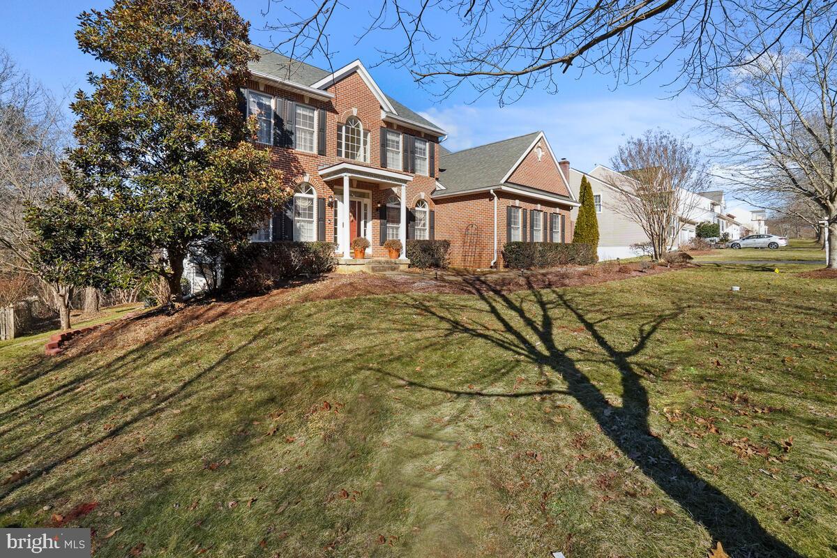 WINDSOR KNOLLS - Residential