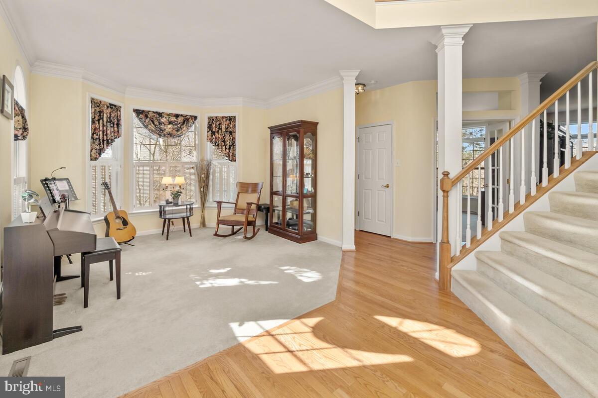 WINDSOR KNOLLS - Residential