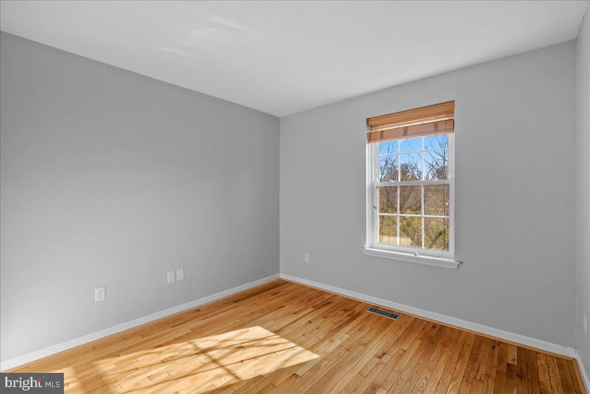 RESTON - Residential Lease