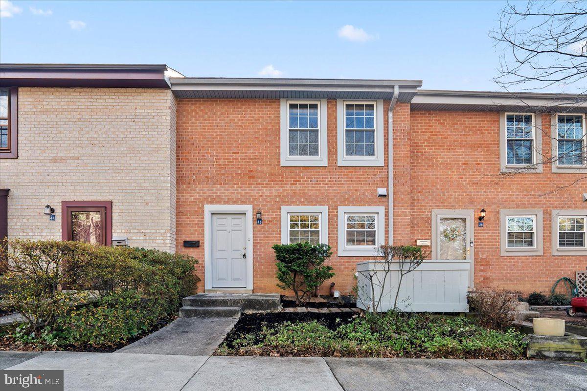 RESTON - Residential Lease