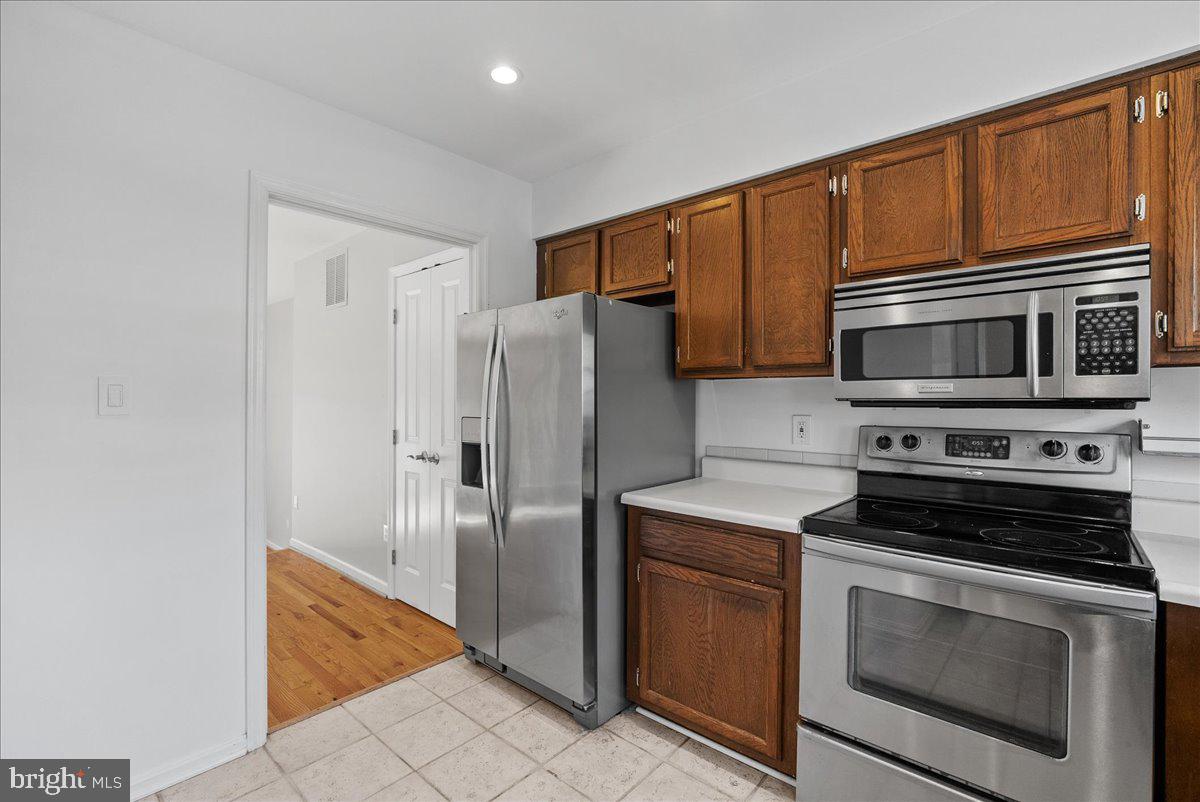 RESTON - Residential Lease