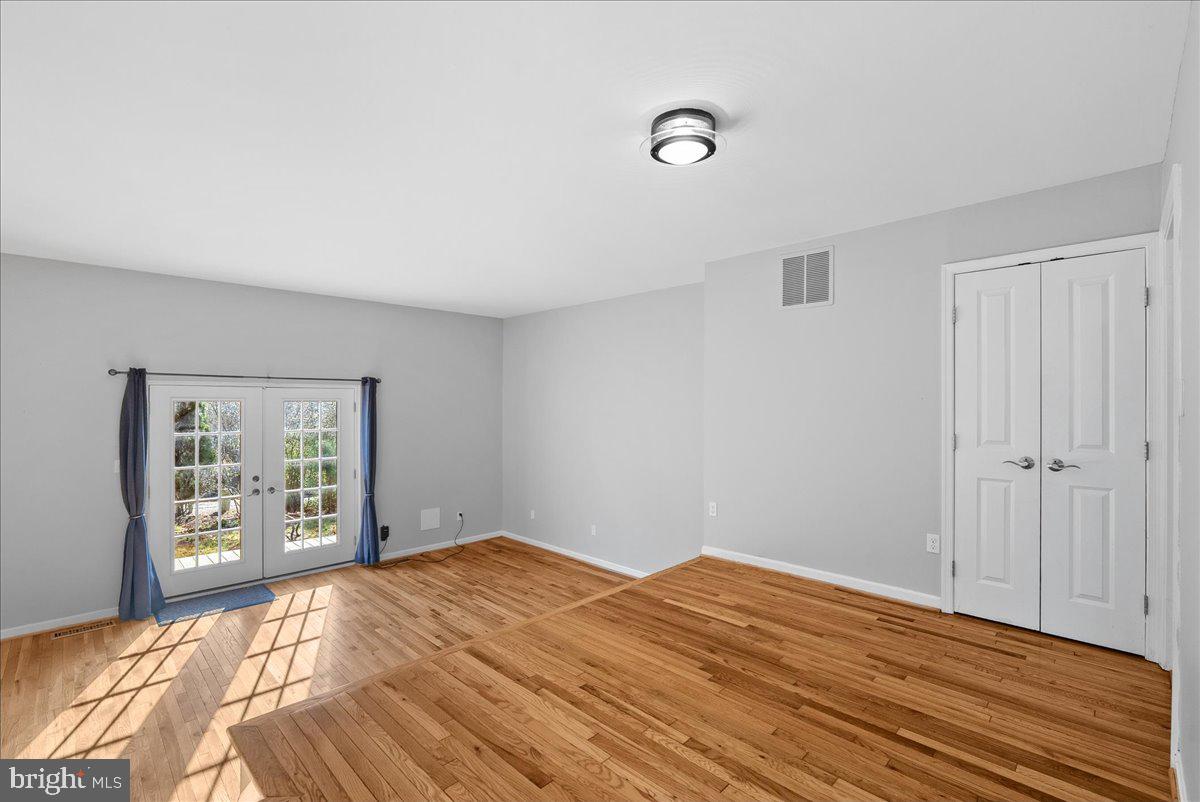 RESTON - Residential Lease