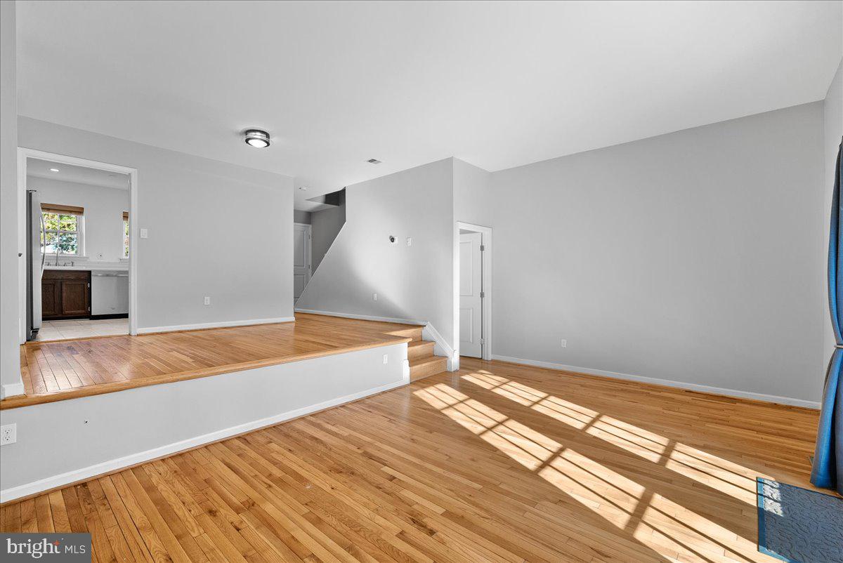 RESTON - Residential Lease