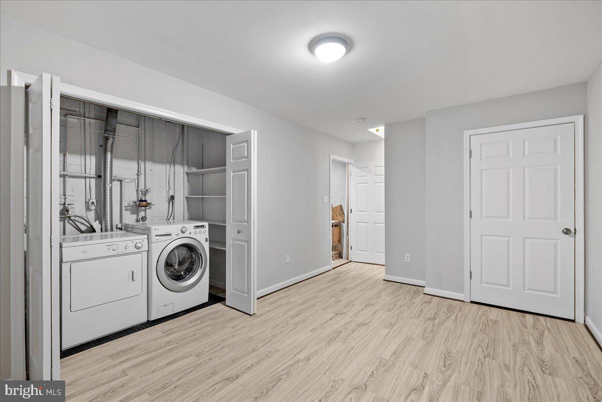 RESTON - Residential Lease