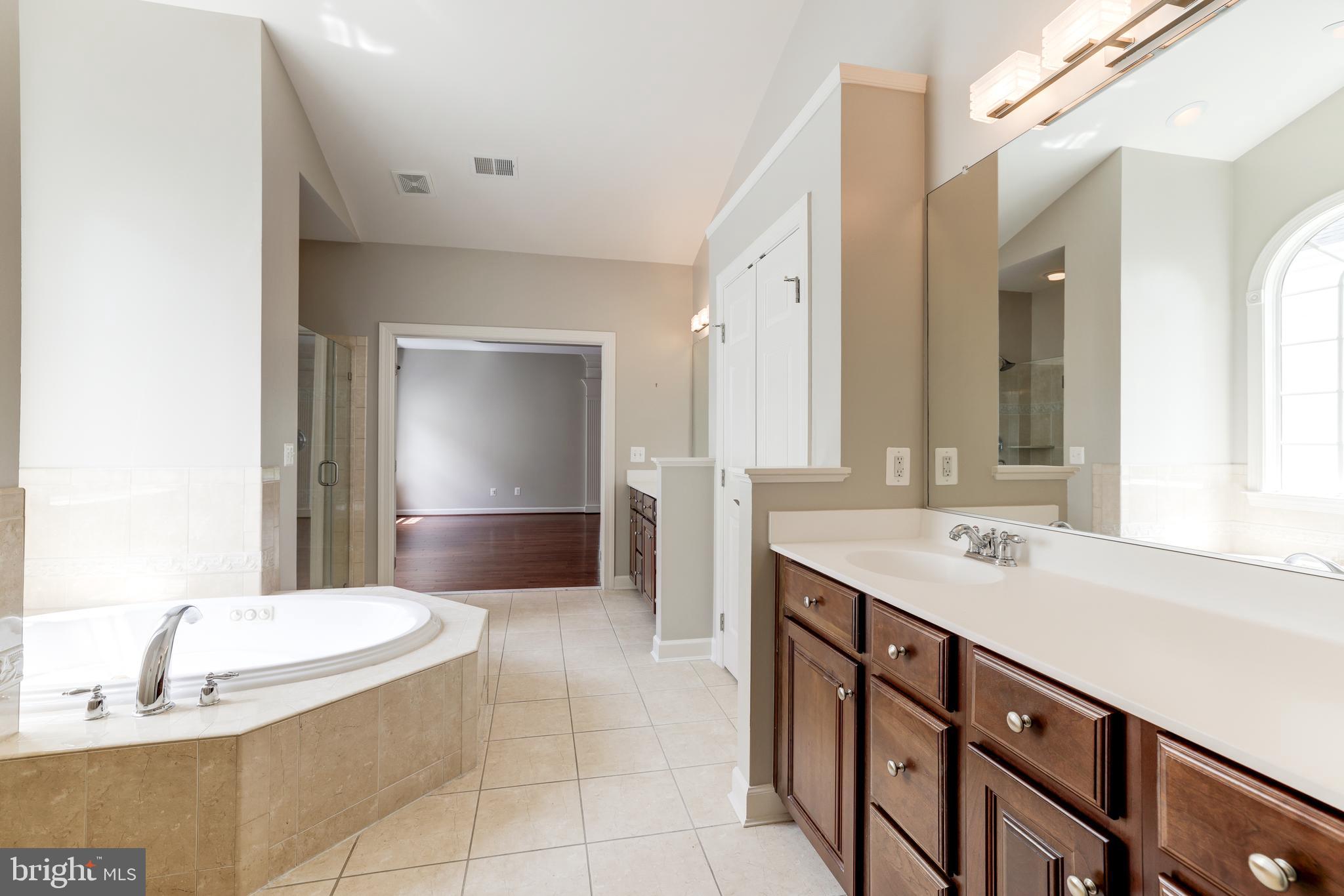 LANSDOWNE/COTON COMMONS - Residential